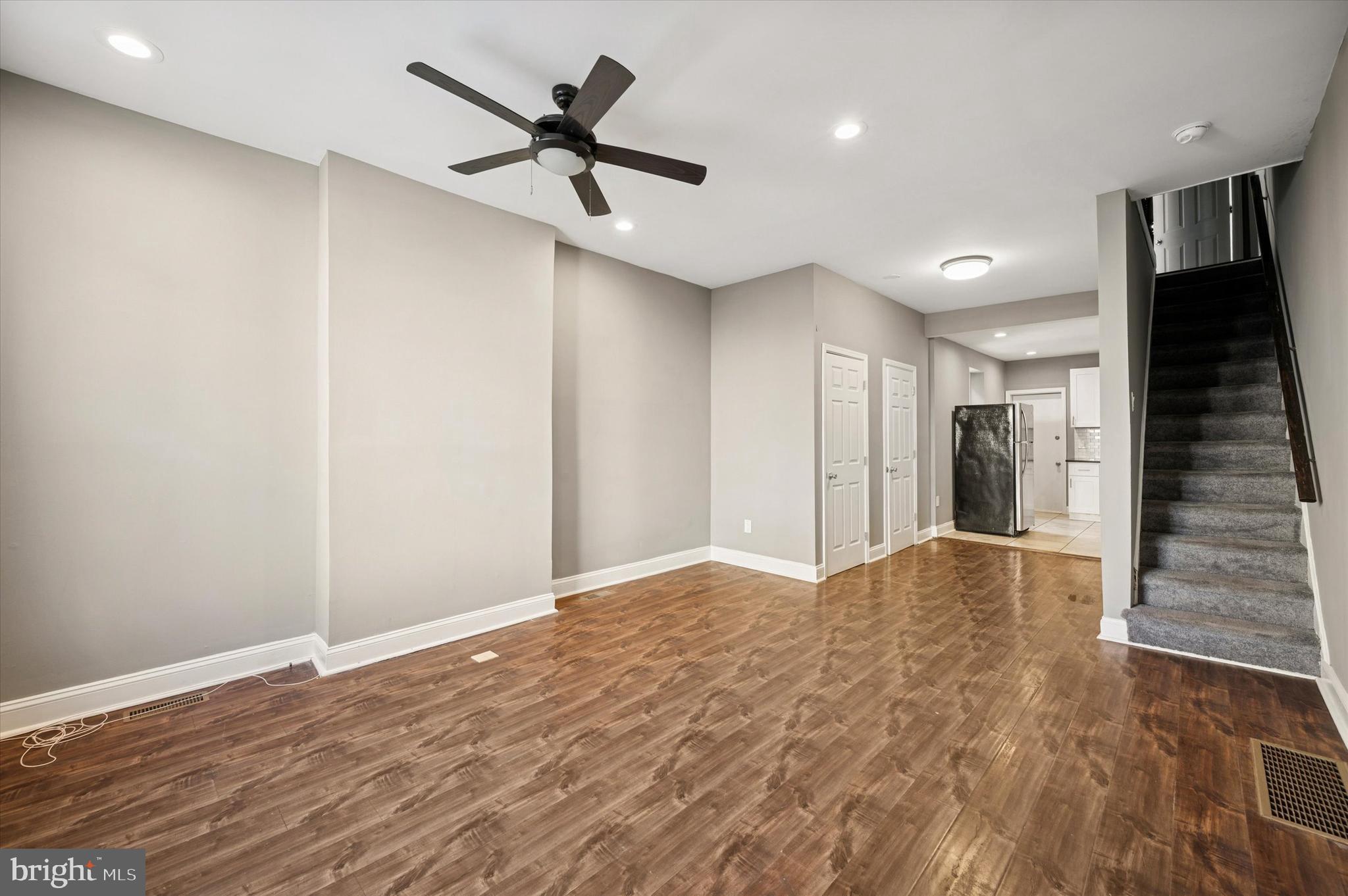 STRAWBERRY MANSION - Residential