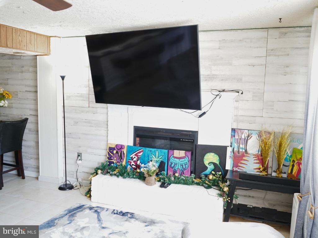 PYLES & WELCHES - Residential