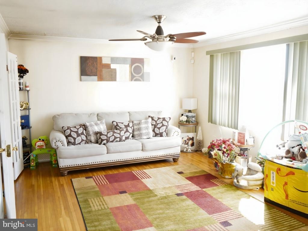 PYLES & WELCHES - Residential