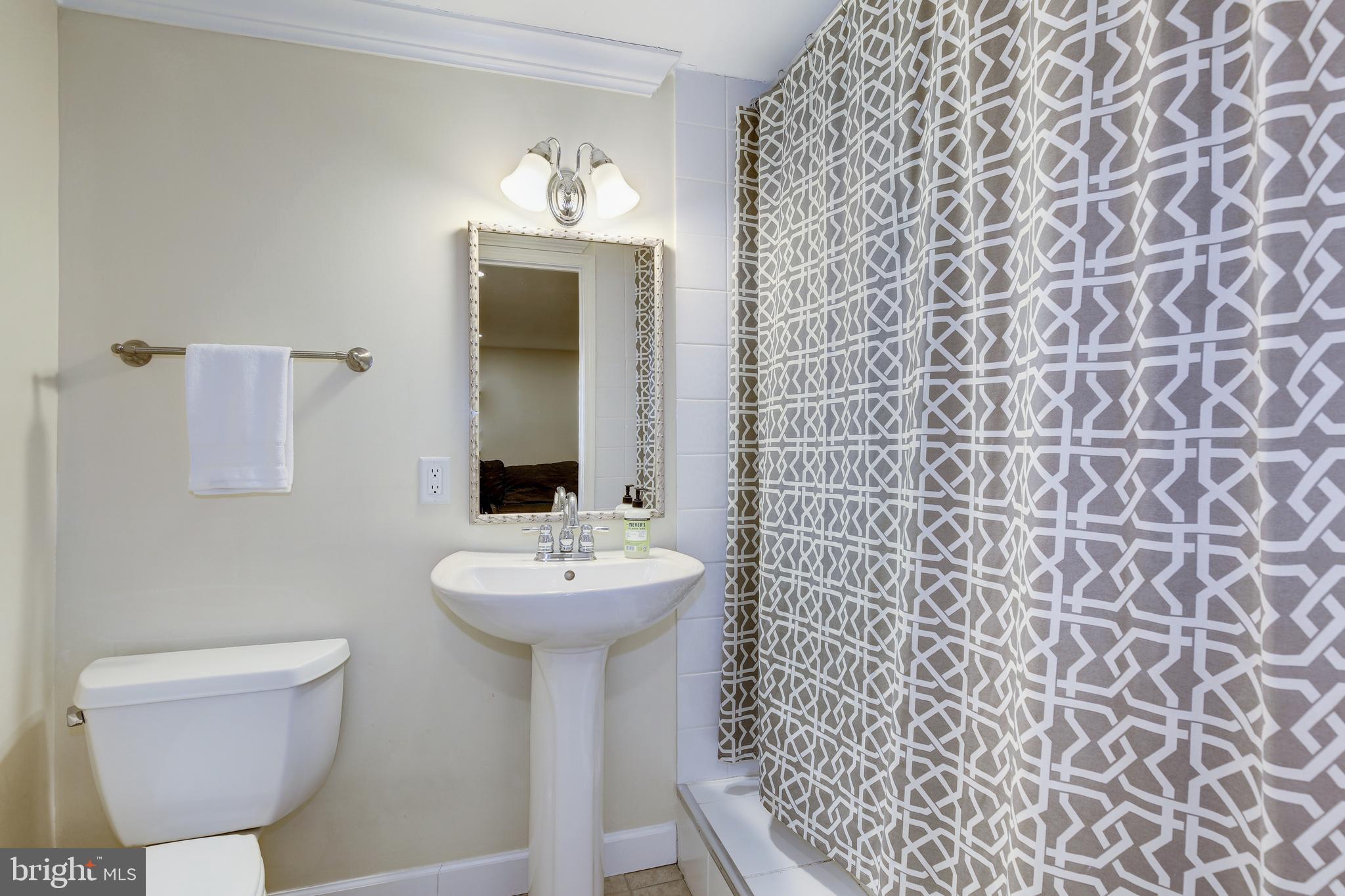 AYRHILL ESTATES - Residential