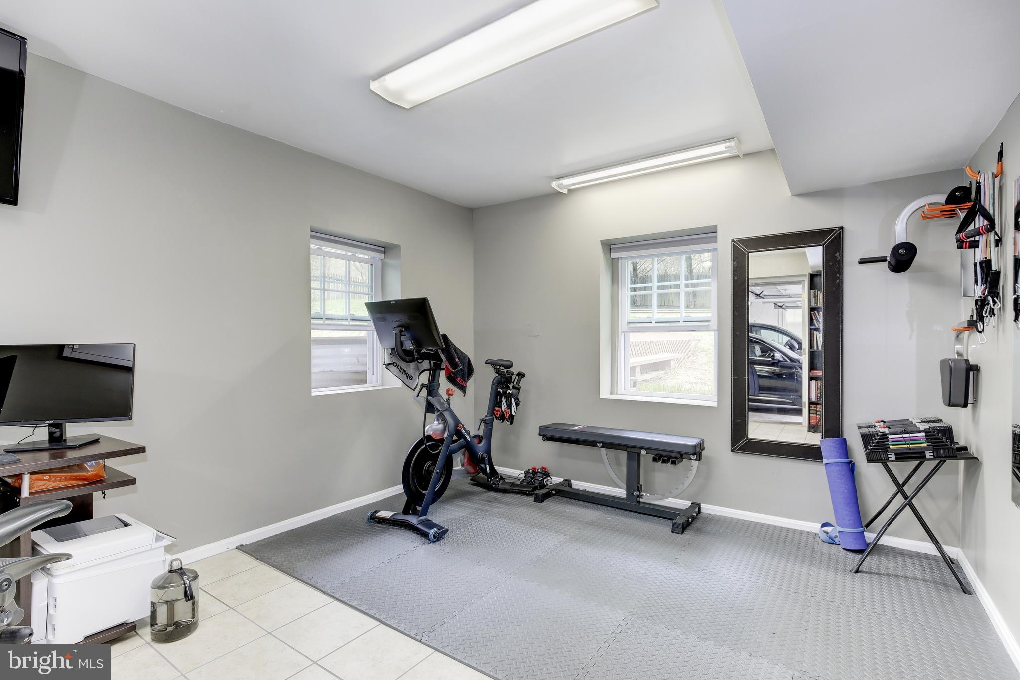 AYRHILL ESTATES - Residential