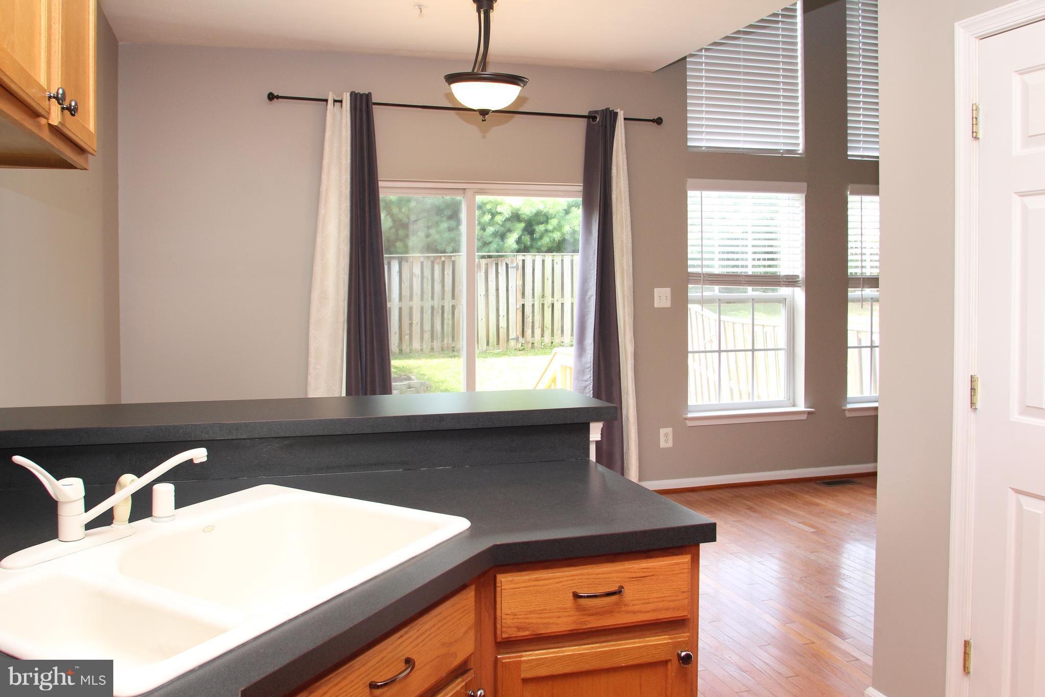 LOU MAR ESTATES - Residential