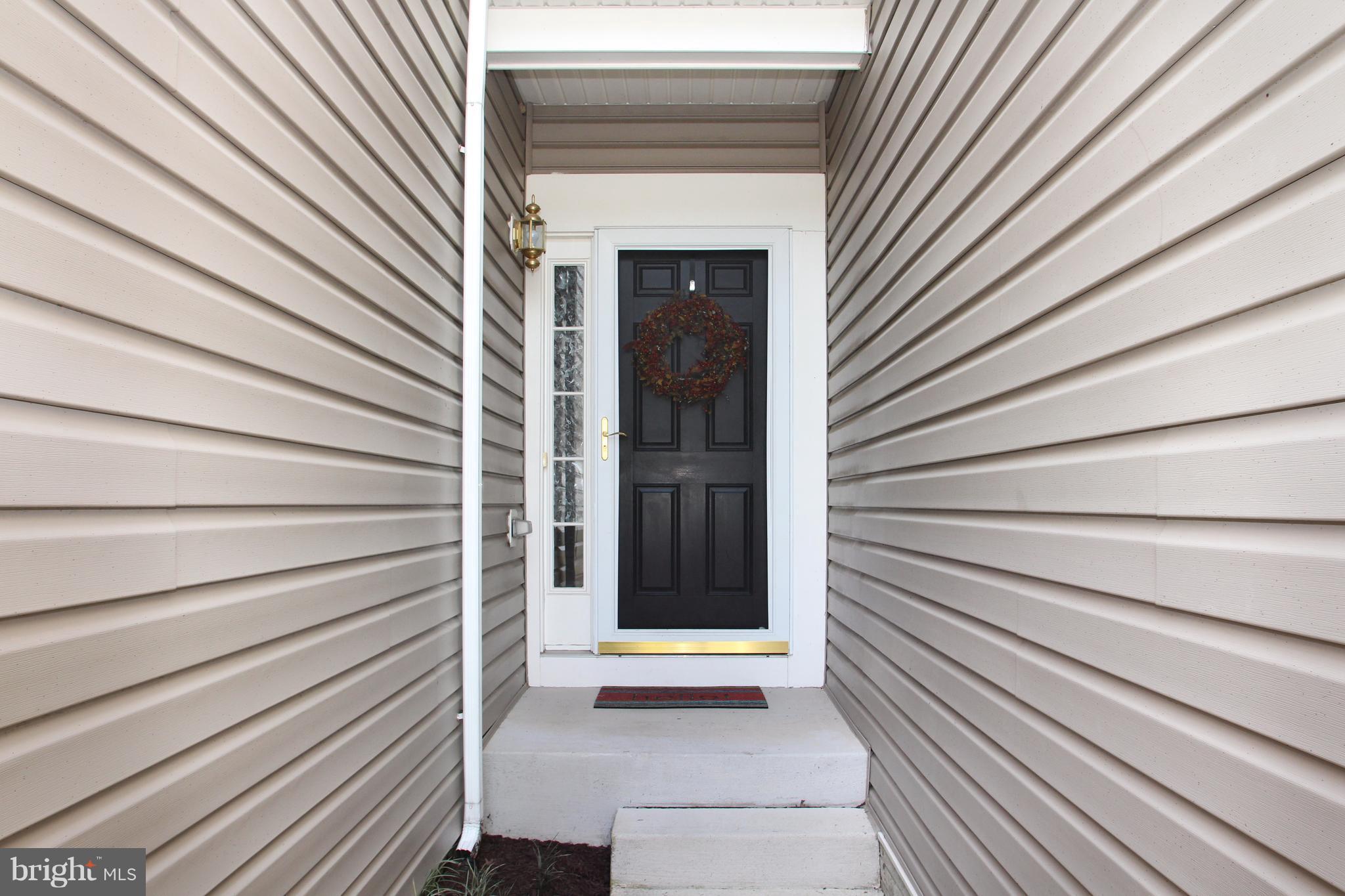 LOU MAR ESTATES - Residential