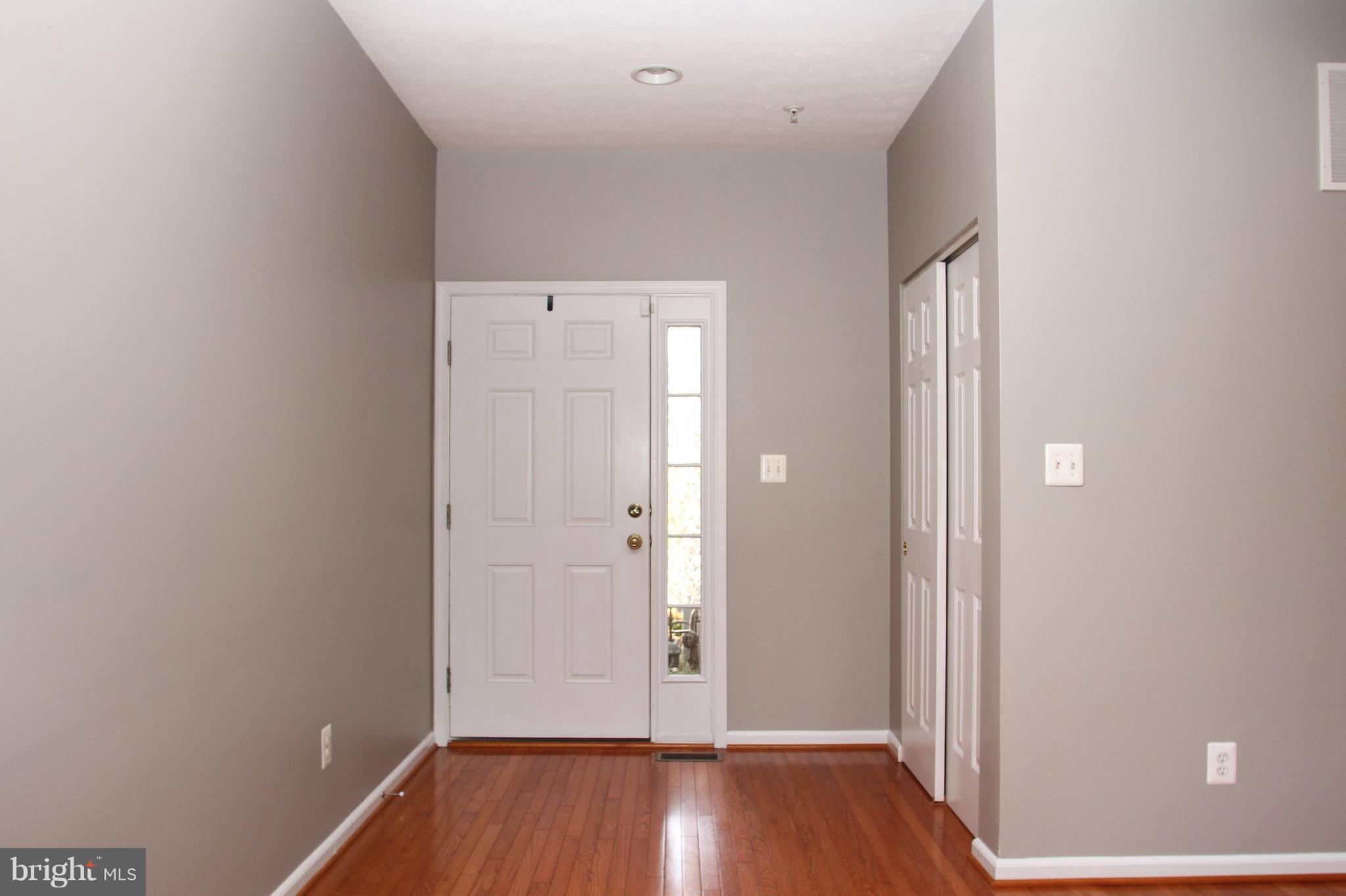 LOU MAR ESTATES - Residential