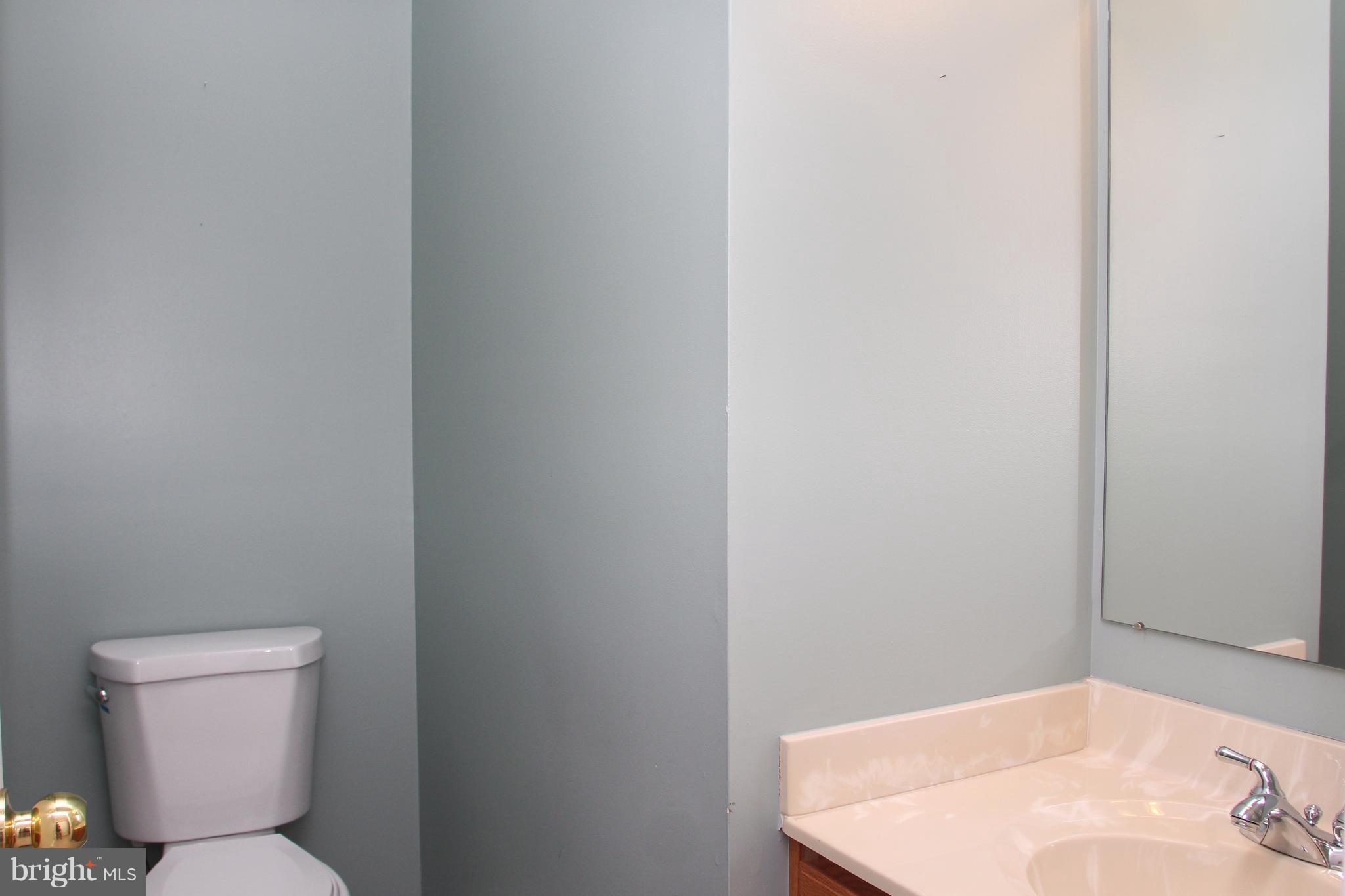 LOU MAR ESTATES - Residential