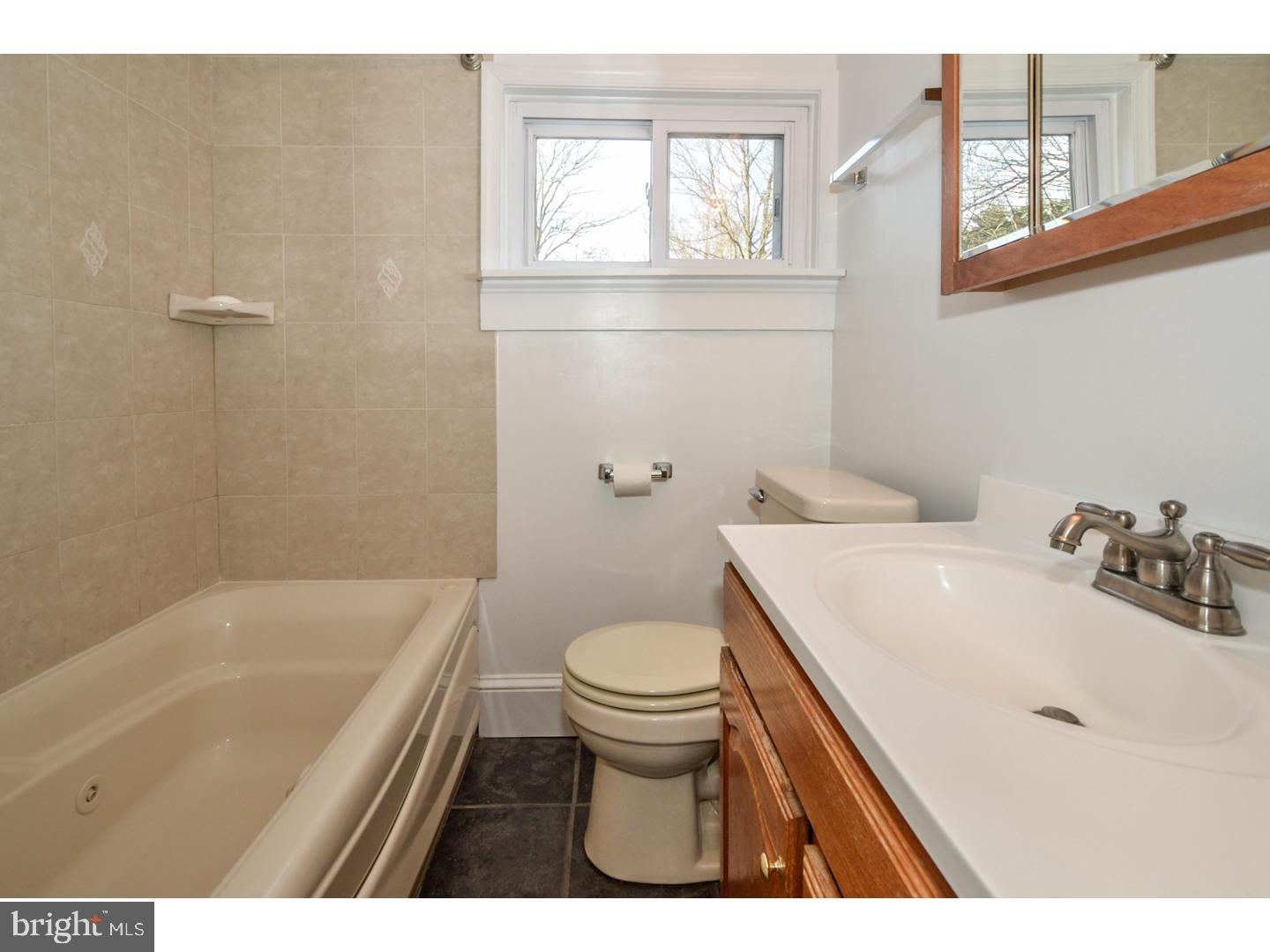 LAFAYETTE HILL - Residential