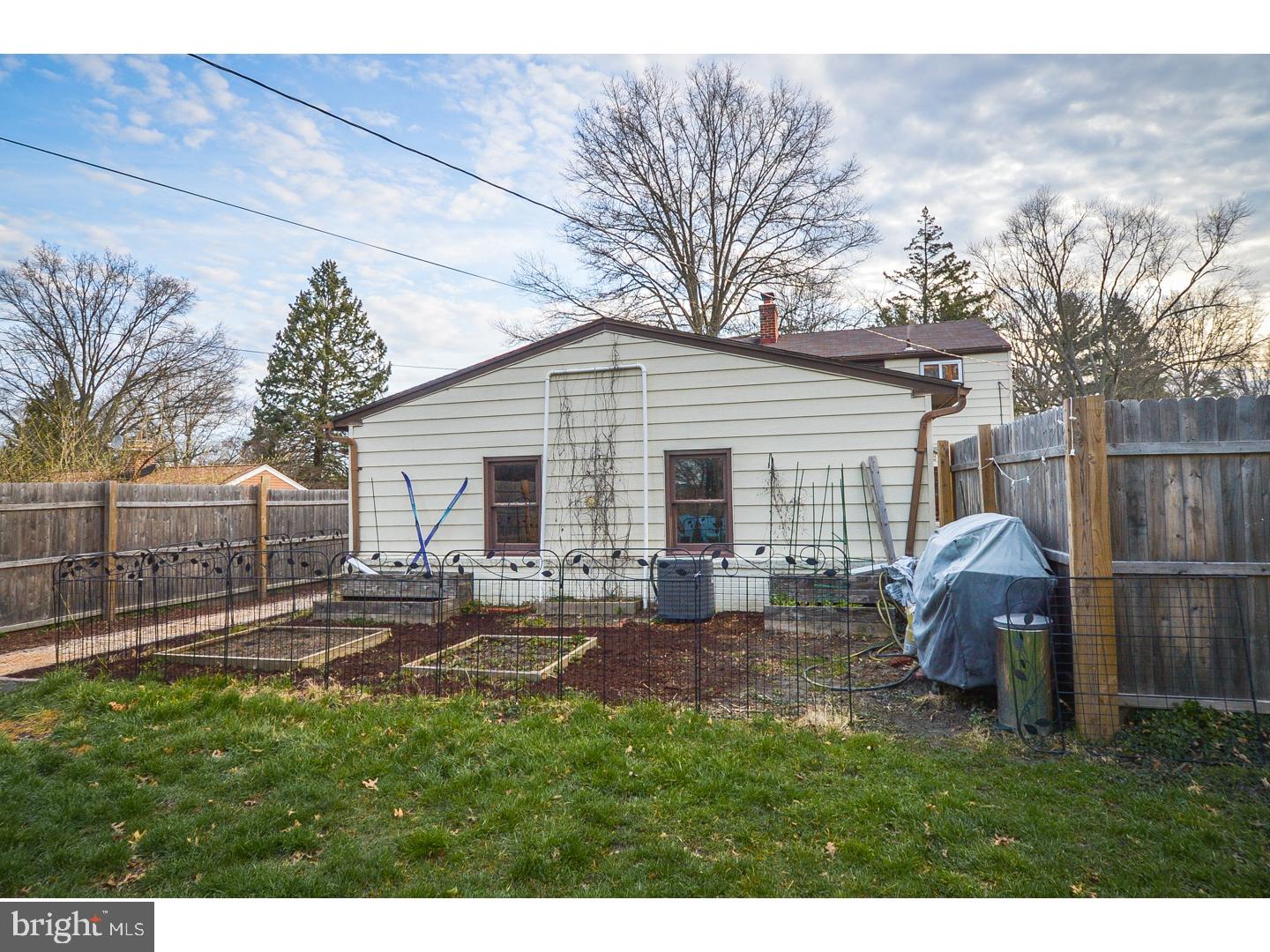 LAFAYETTE HILL - Residential