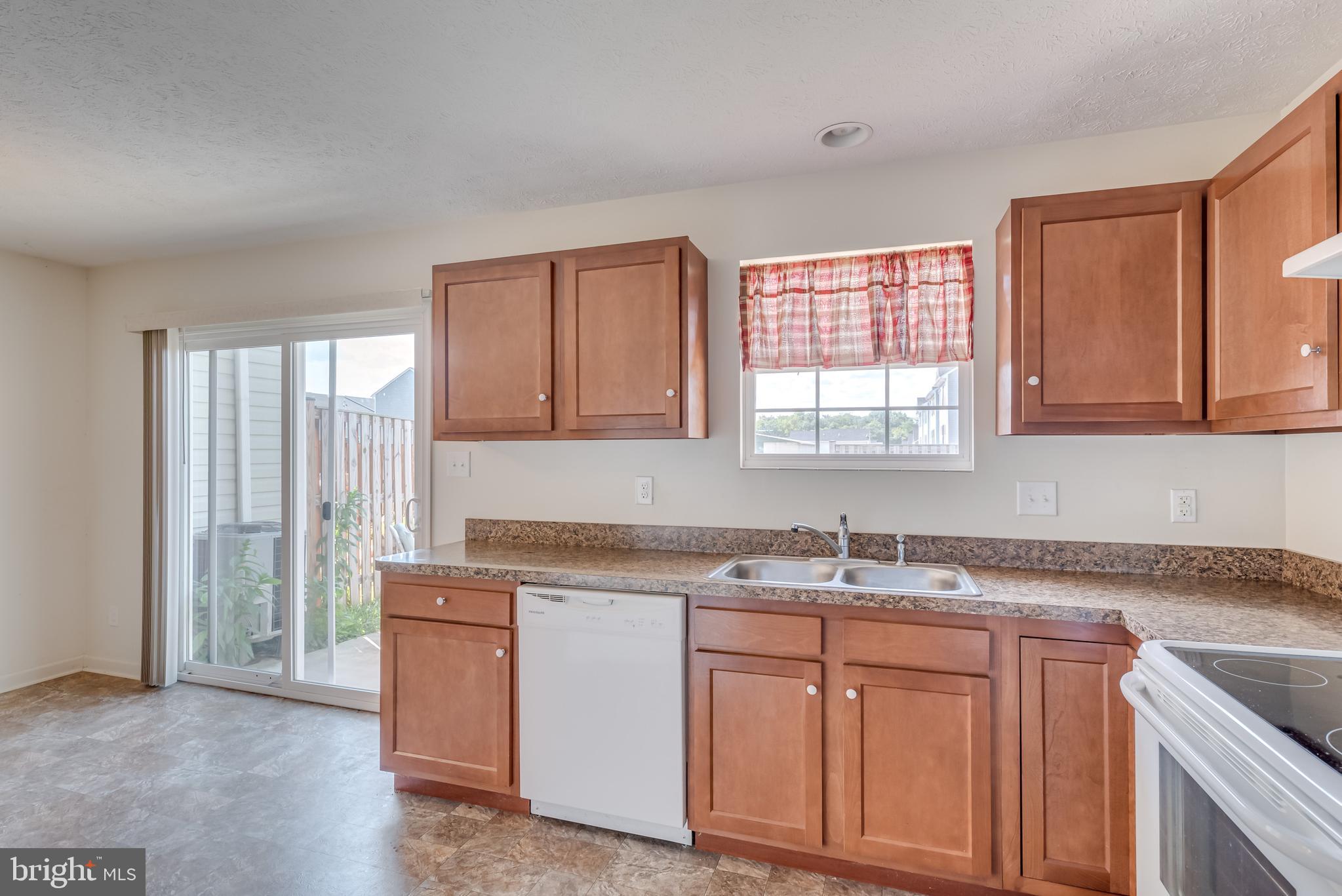 INWOOD VILLAGE - Residential