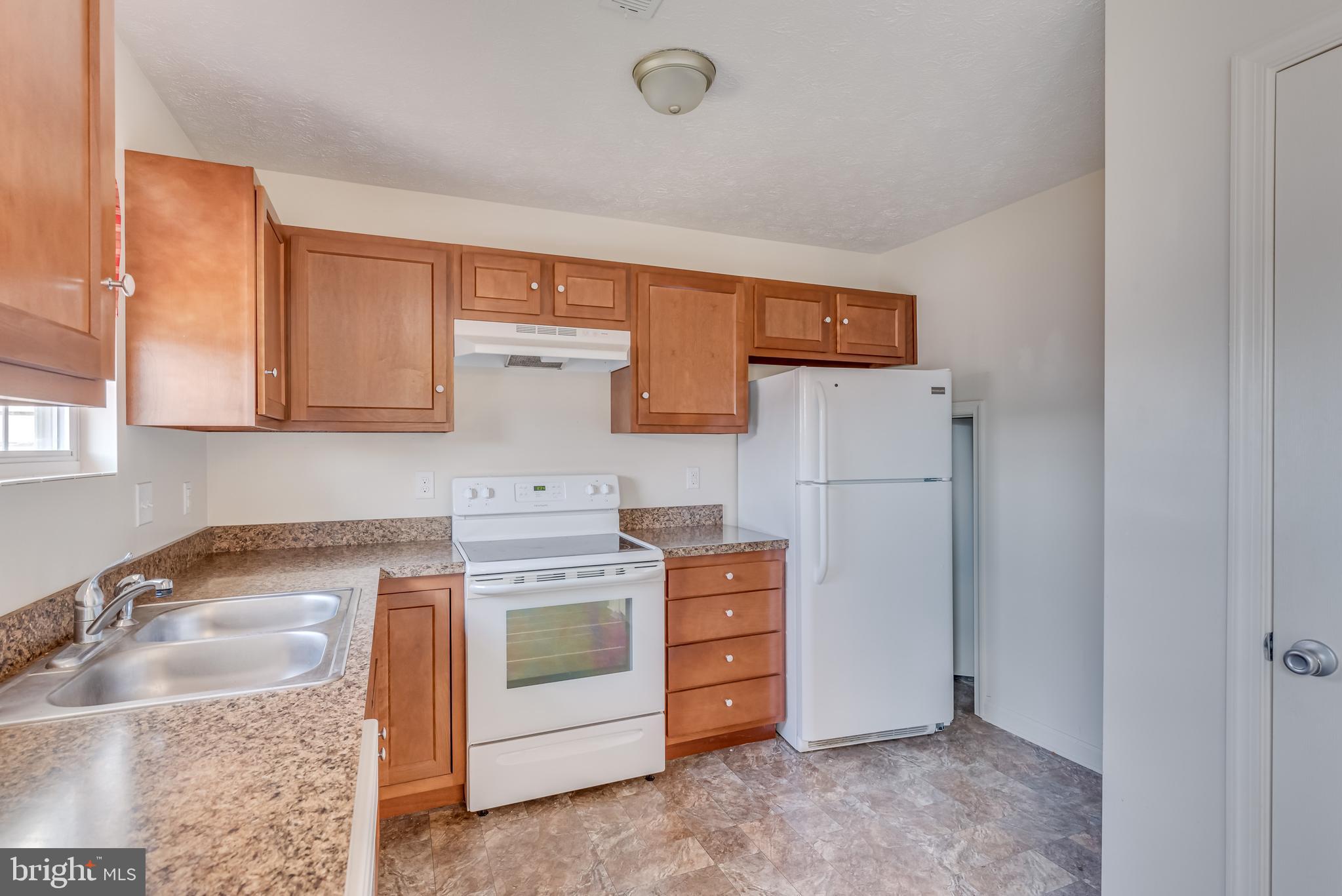 INWOOD VILLAGE - Residential