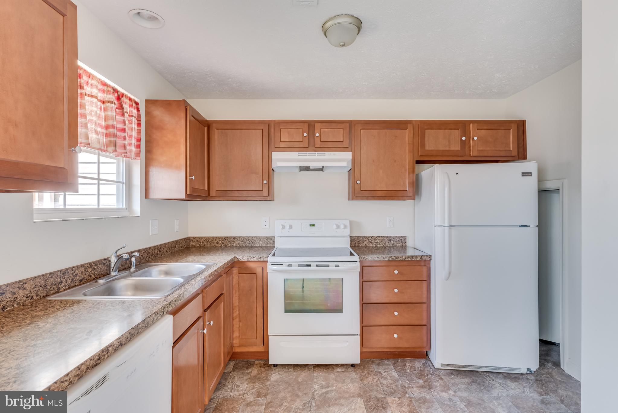 INWOOD VILLAGE - Residential