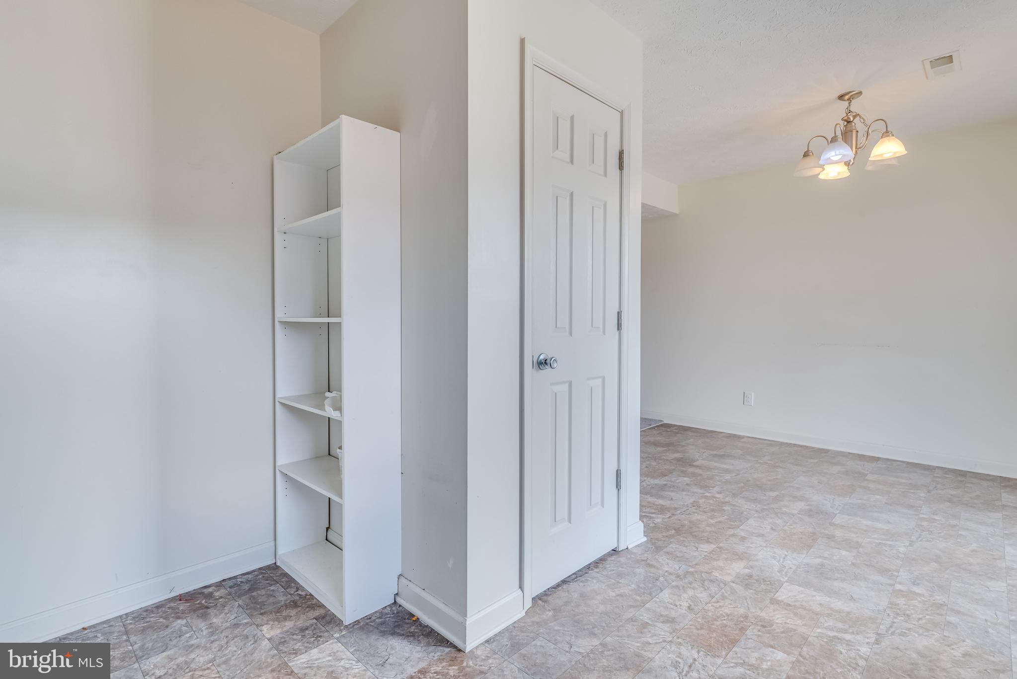 INWOOD VILLAGE - Residential