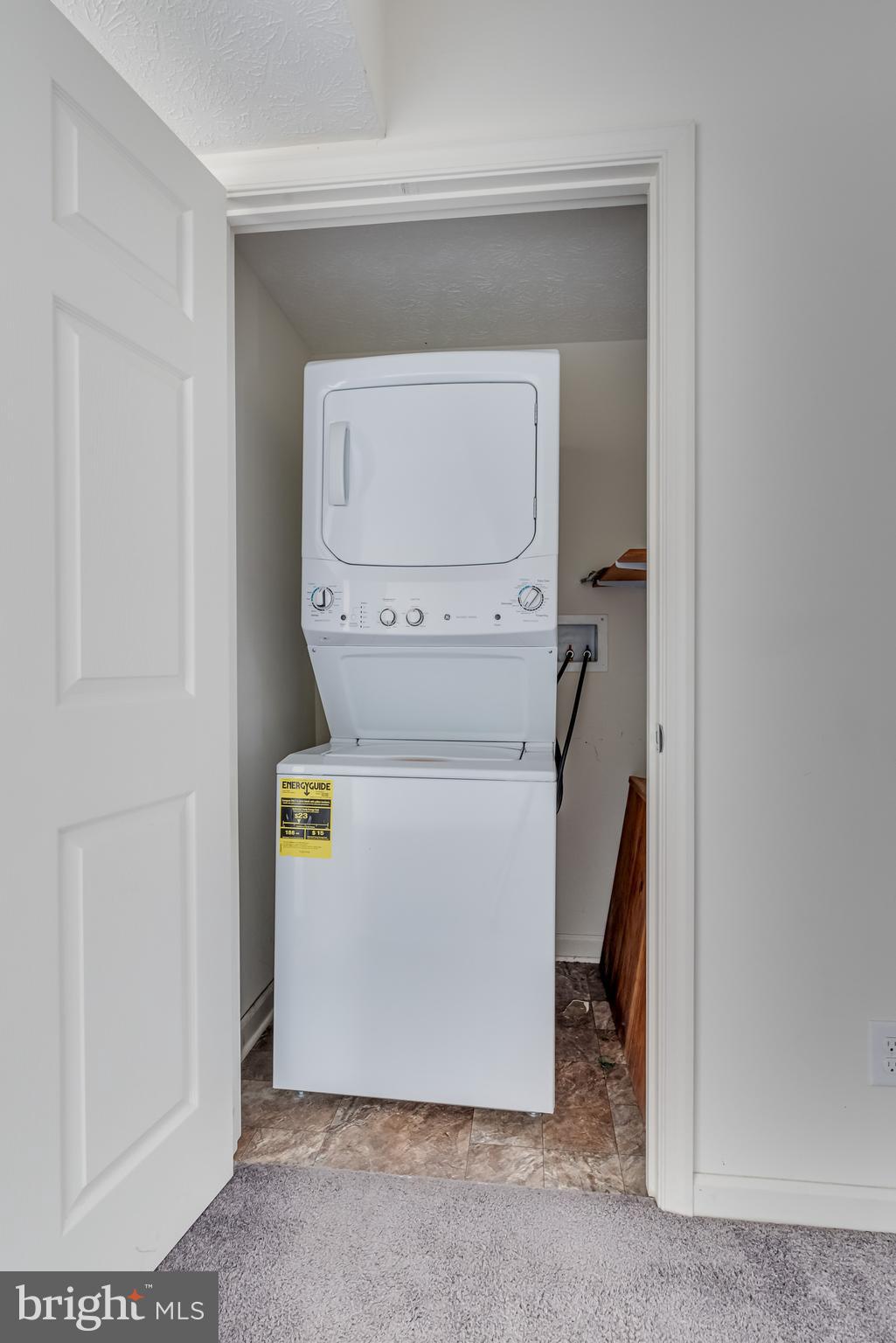 INWOOD VILLAGE - Residential