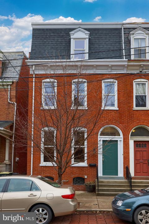 Photo of 430 N CHARLOTTE ST, LANCASTER, PA 17603 (MLS # PALA2029714)