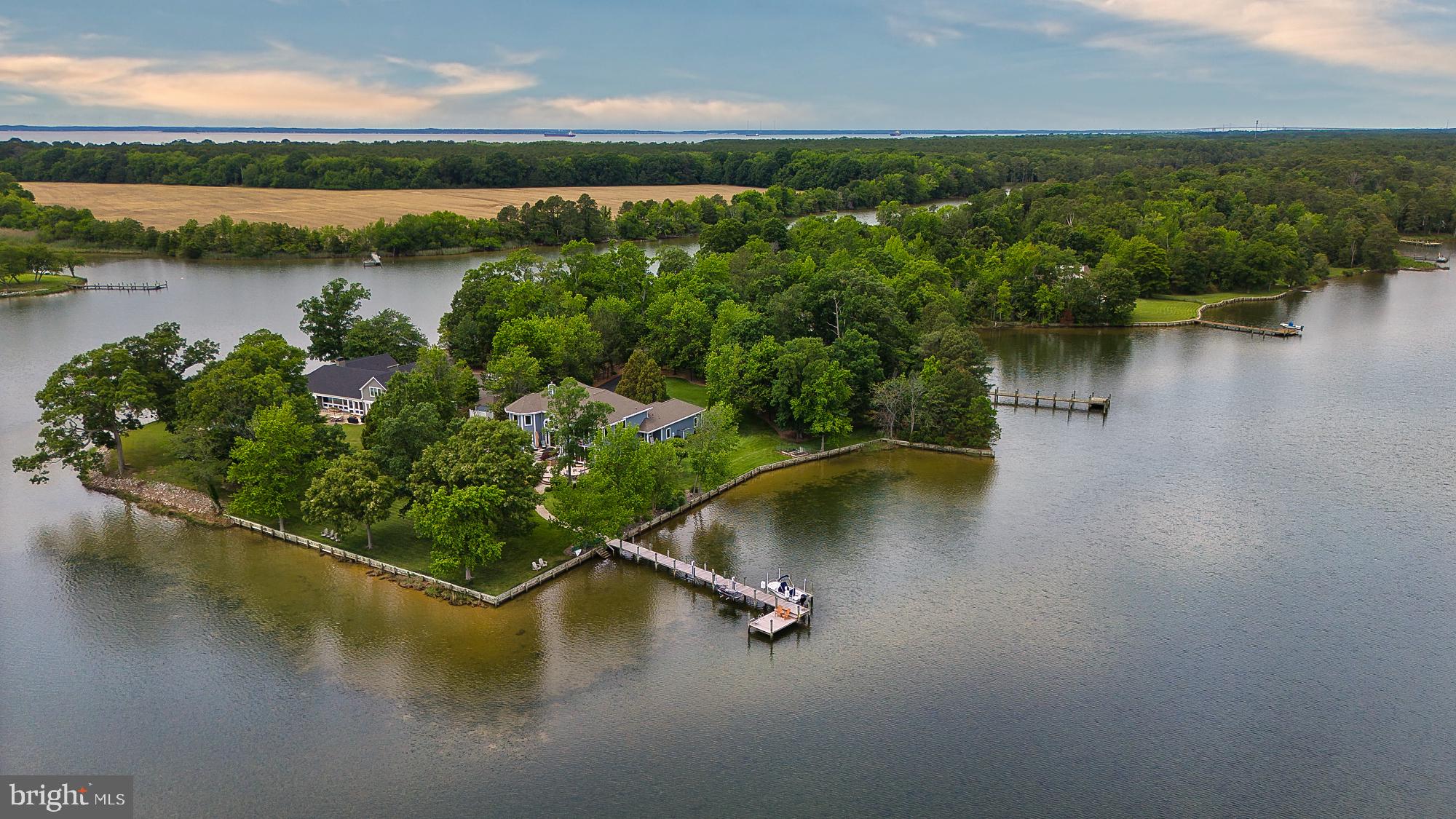 137 TANNERS POINT DRIVE