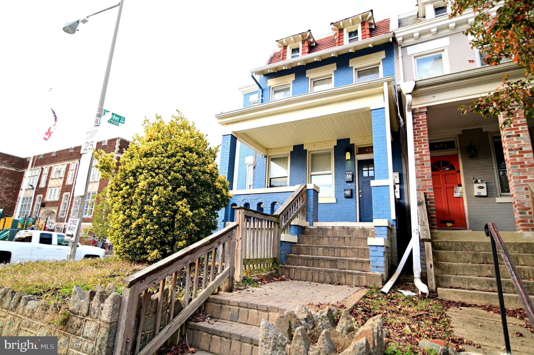 453 NEWTON PLACE NW