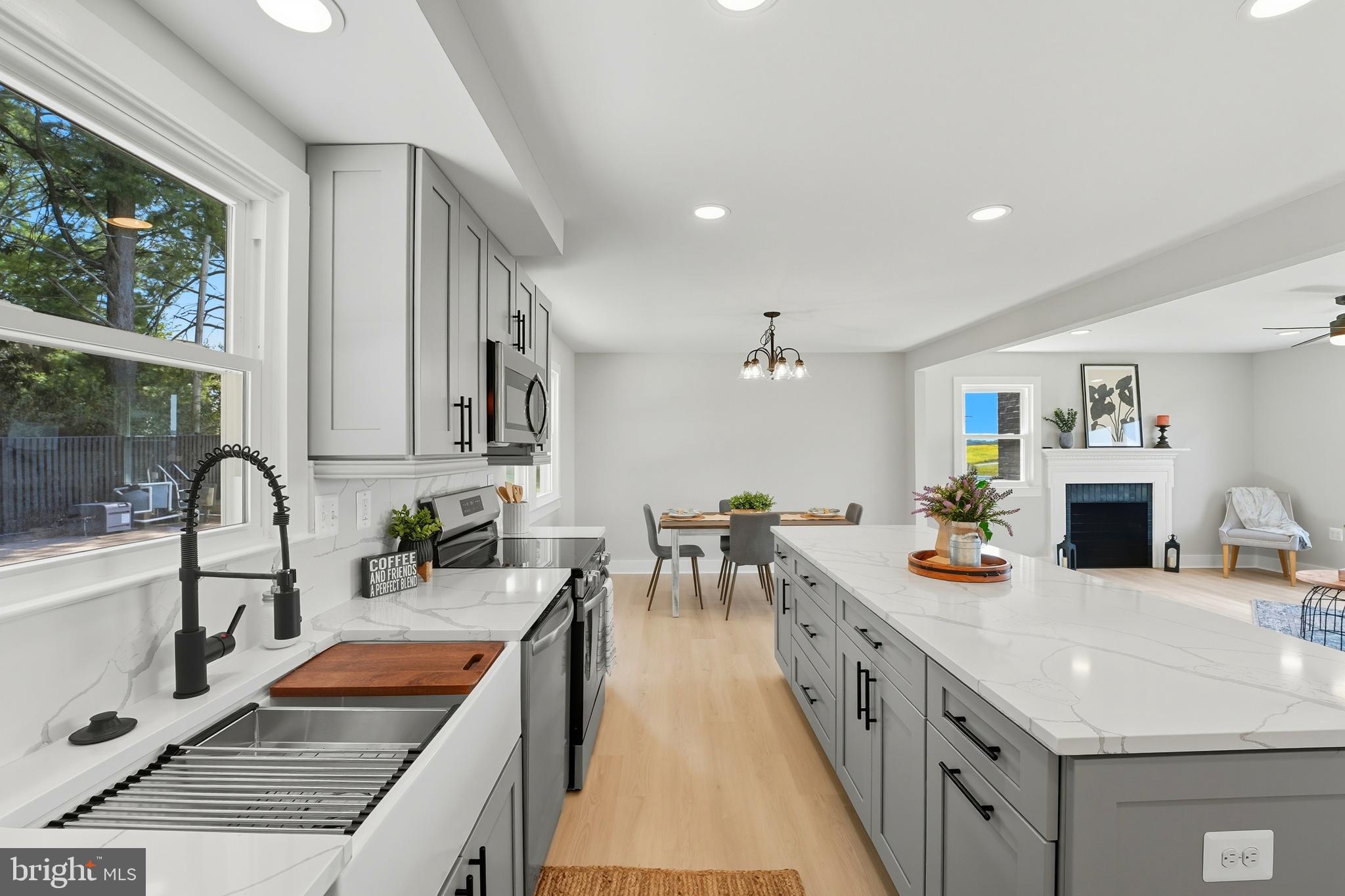 FAIRVIEW ACRES - Residential