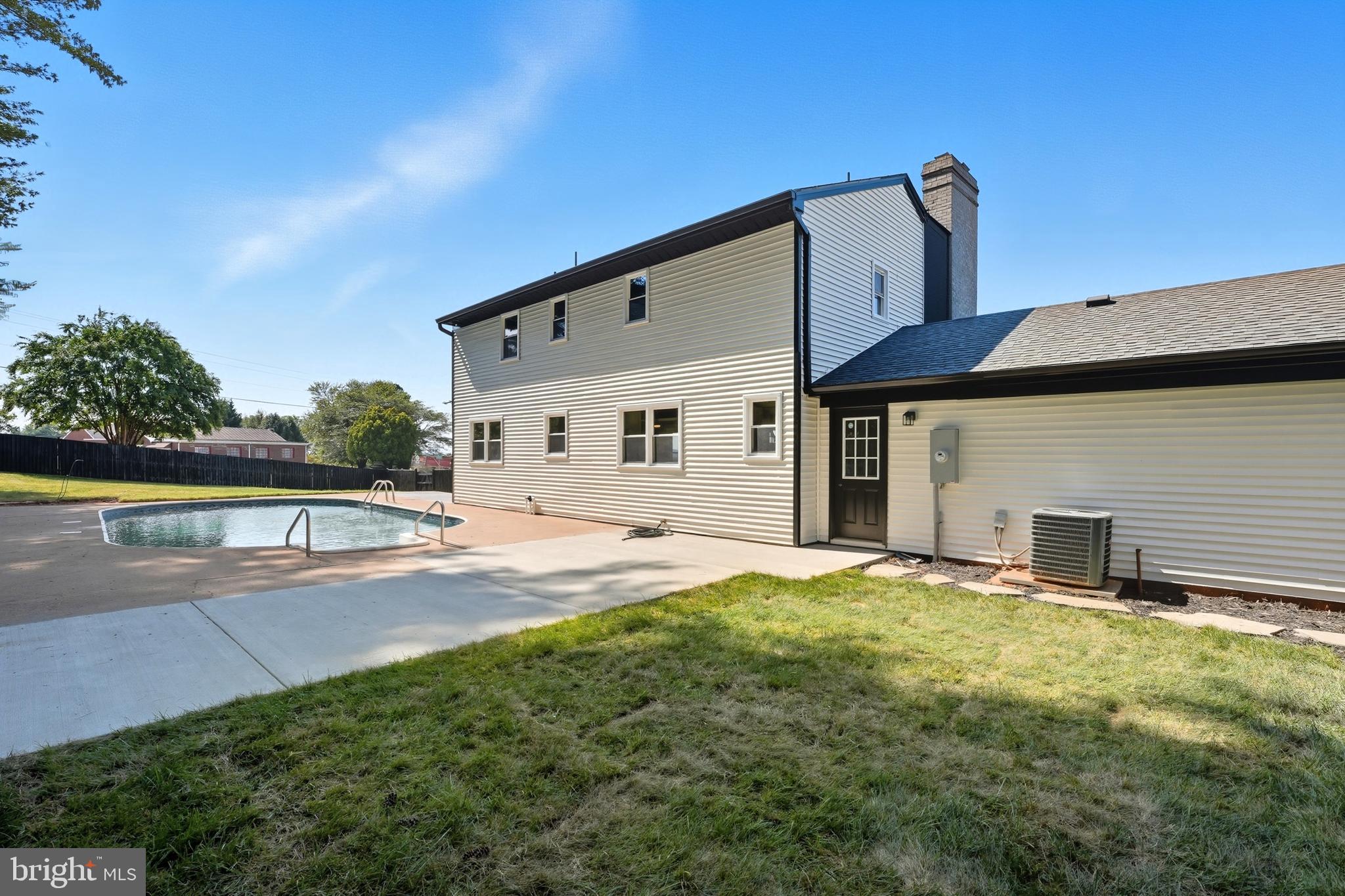 FAIRVIEW ACRES - Residential