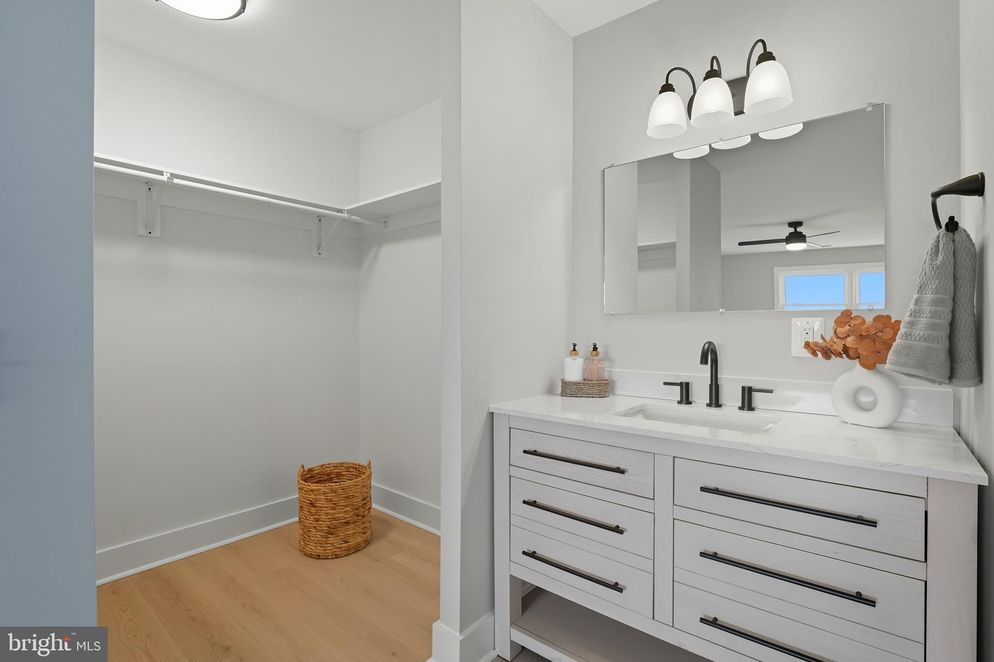 FAIRVIEW ACRES - Residential