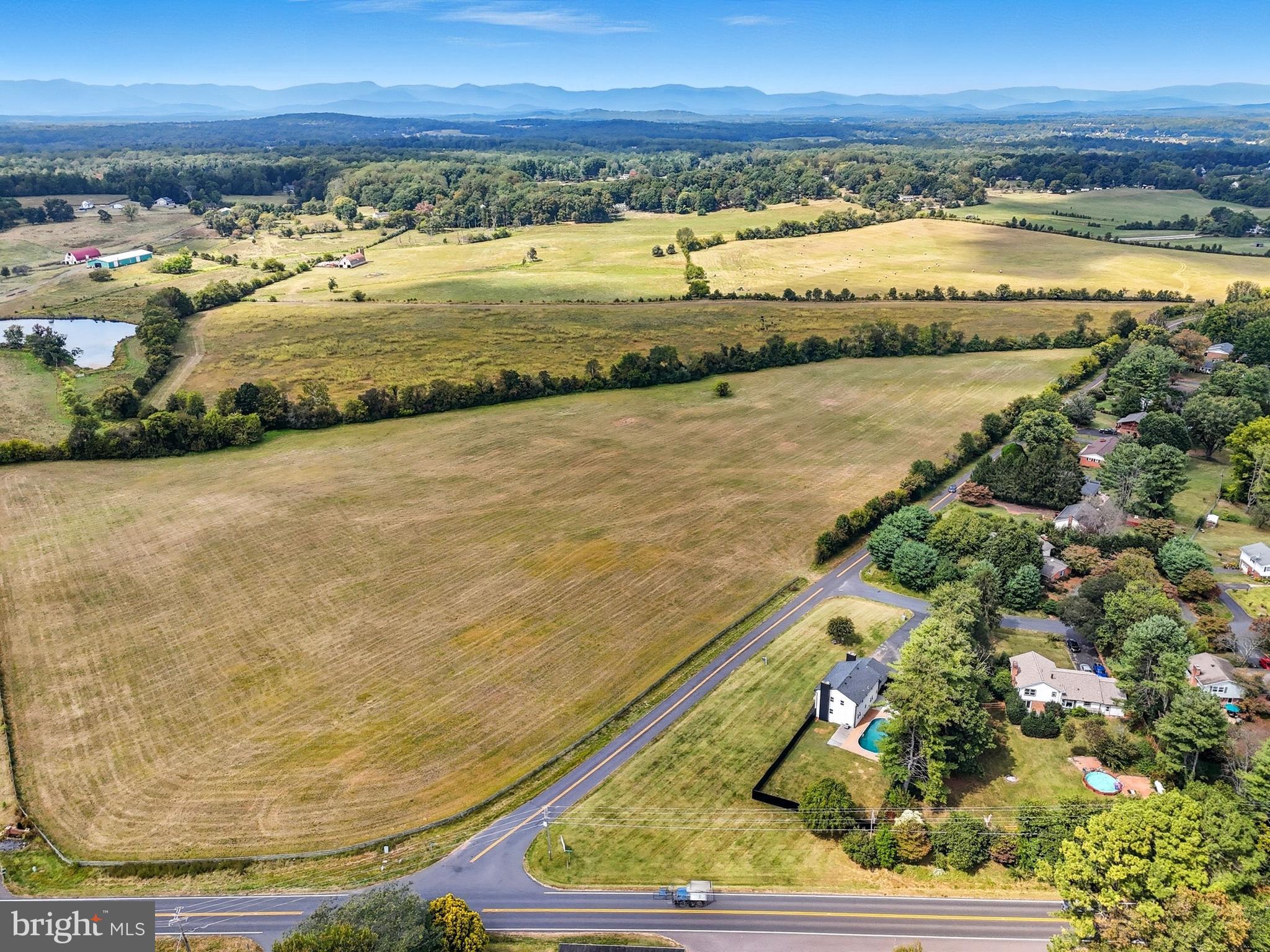 FAIRVIEW ACRES - Residential