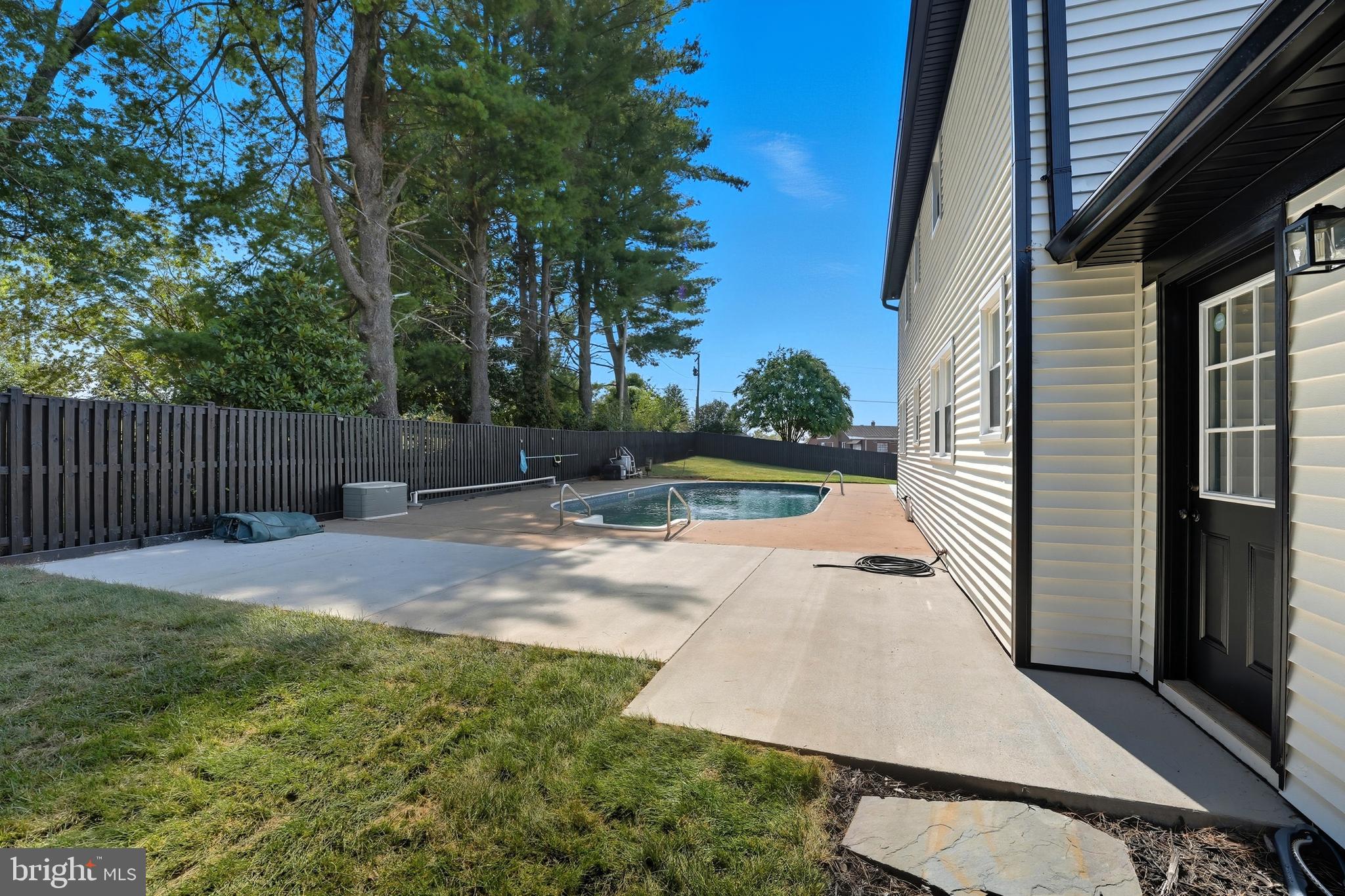 FAIRVIEW ACRES - Residential