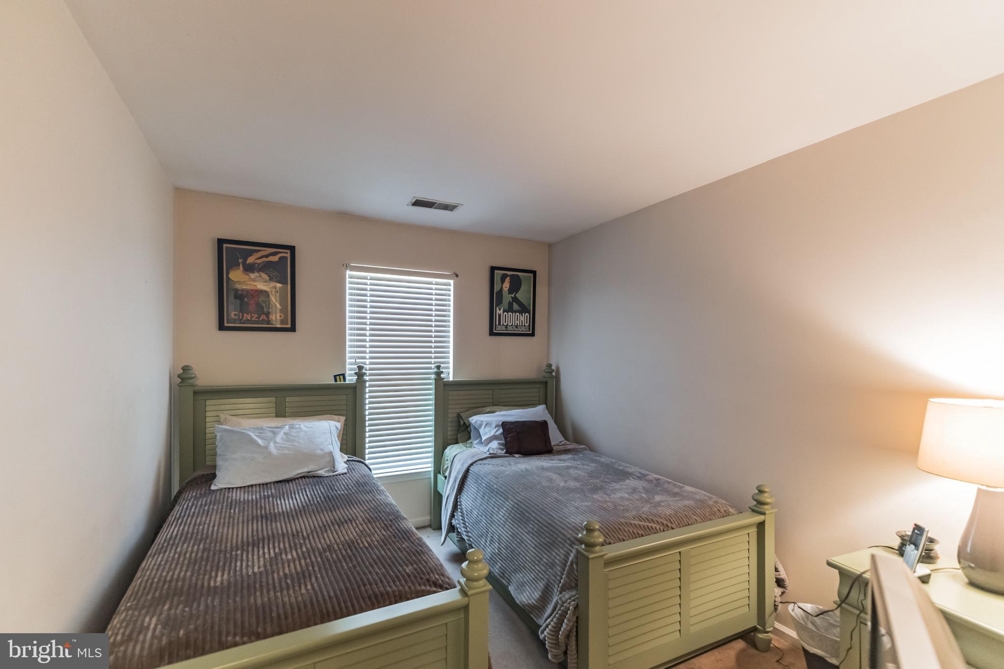 PRINCE WILLIAM COMMONS - Residential