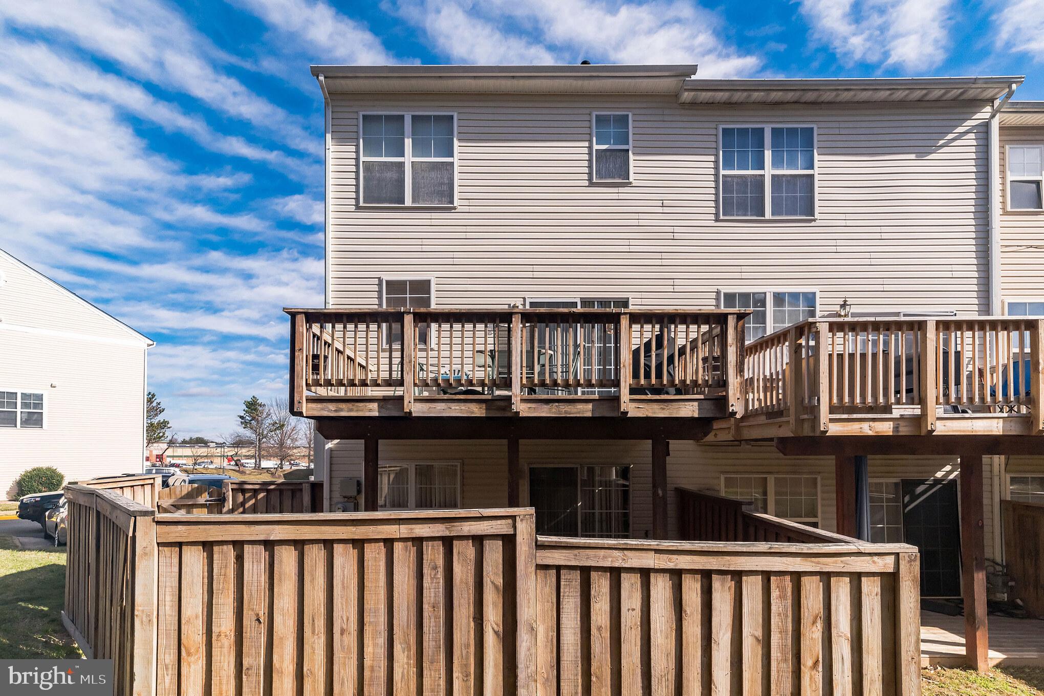 PRINCE WILLIAM COMMONS - Residential