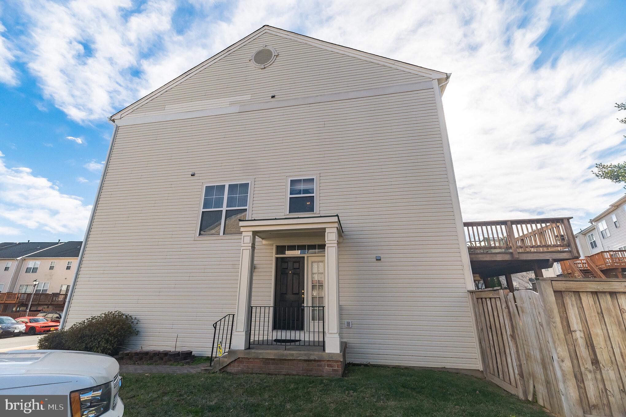 PRINCE WILLIAM COMMONS - Residential