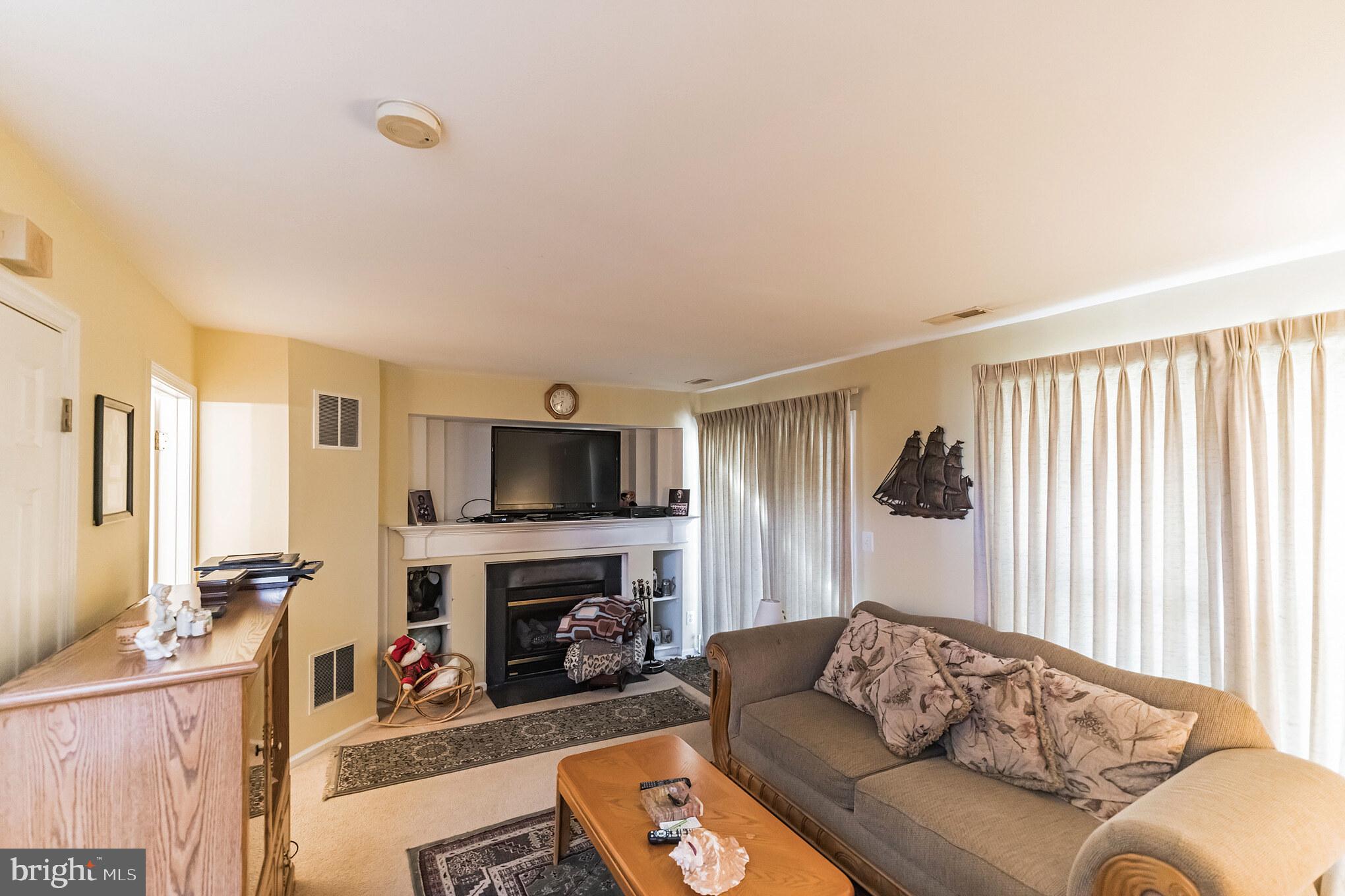 PRINCE WILLIAM COMMONS - Residential