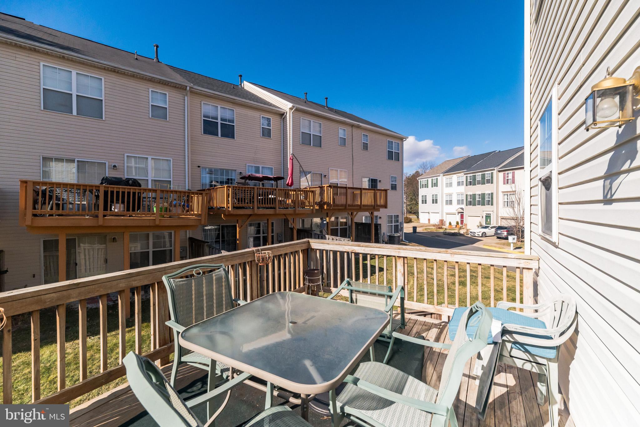 PRINCE WILLIAM COMMONS - Residential