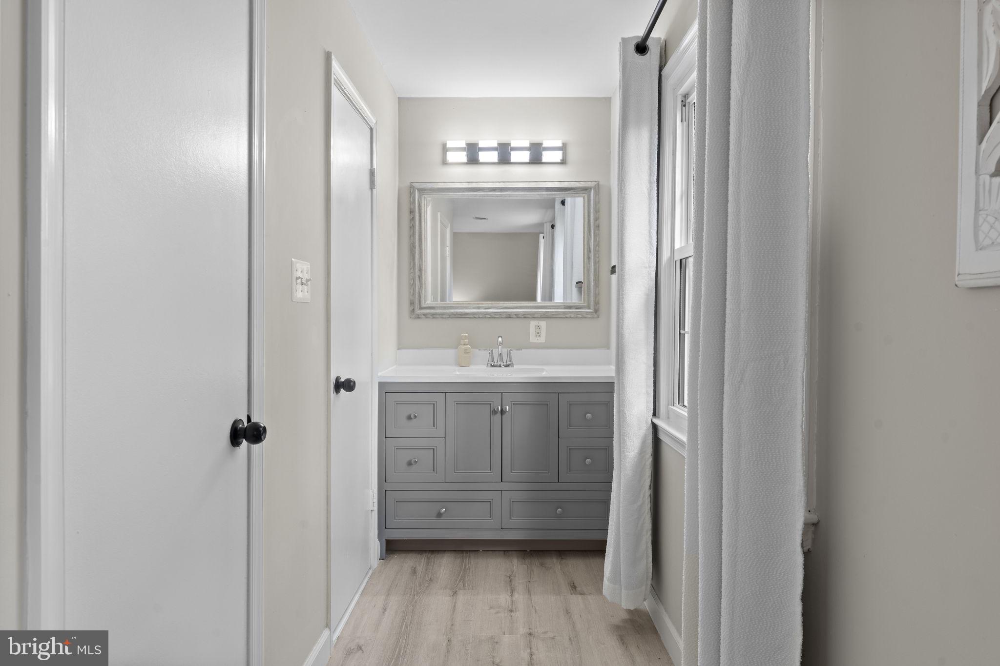 RIVERVIEW OVERLOOK - Residential