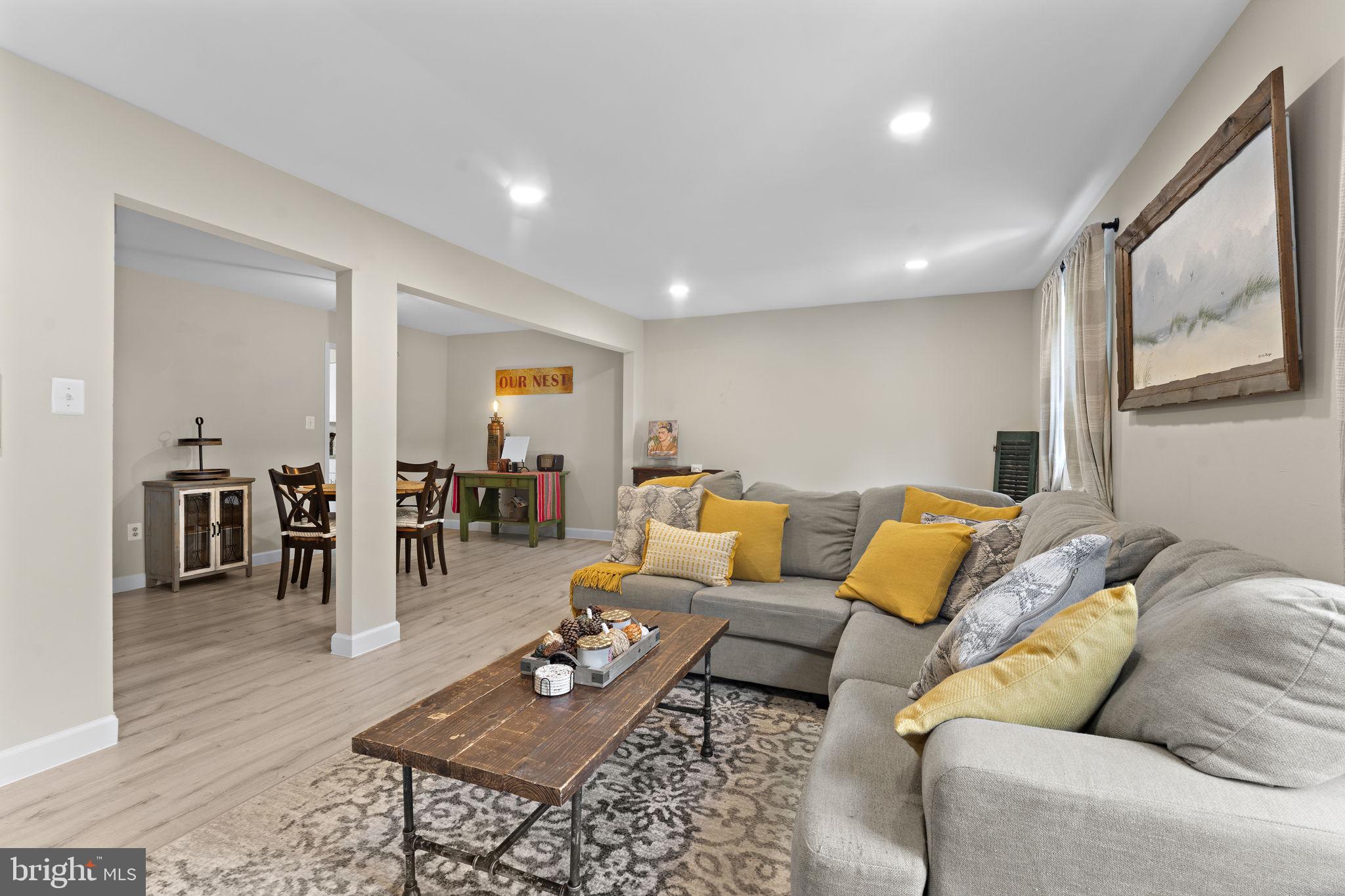 RIVERVIEW OVERLOOK - Residential