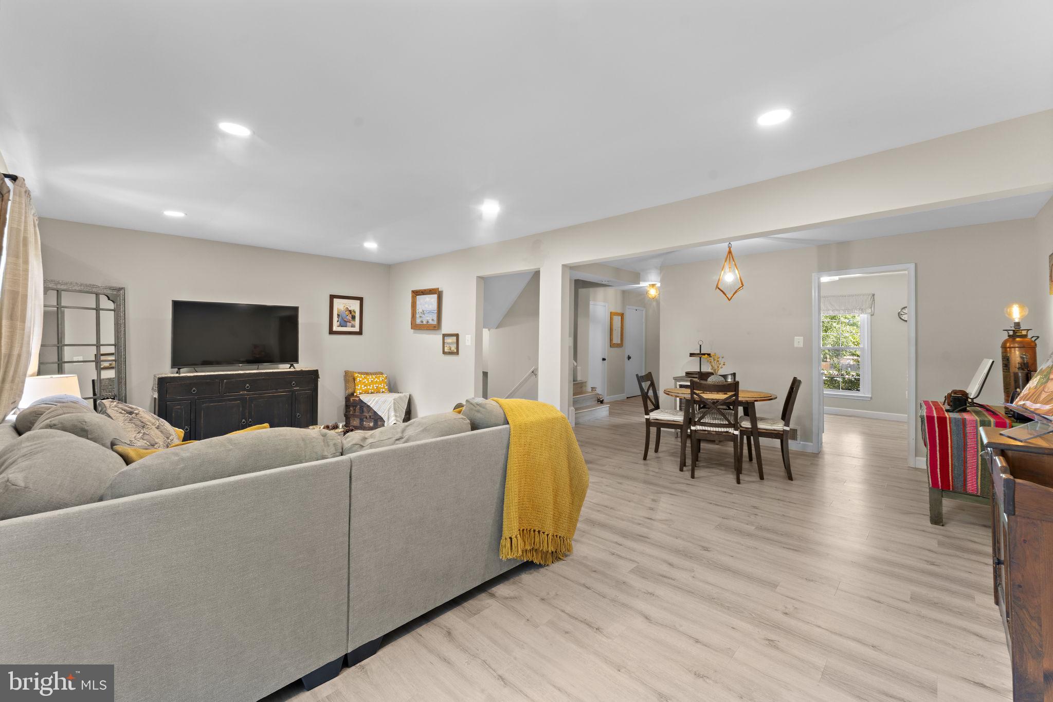 RIVERVIEW OVERLOOK - Residential