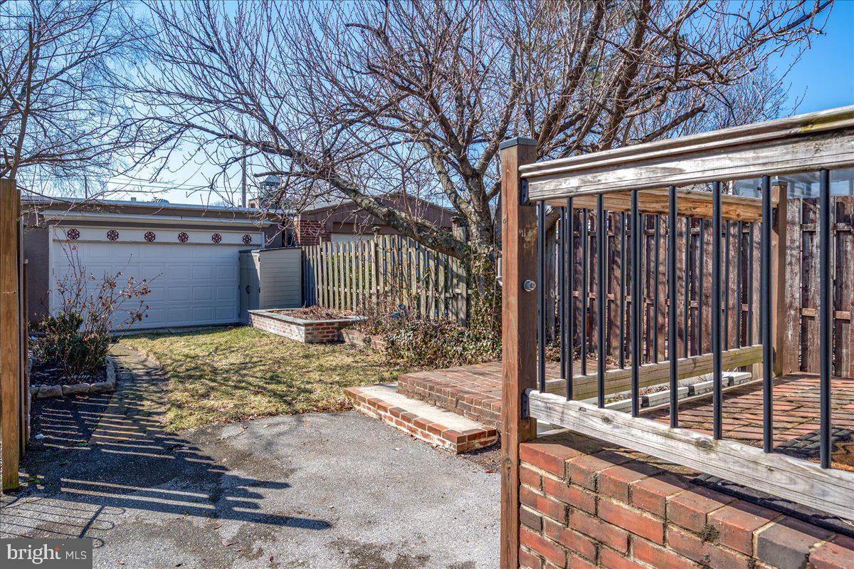 1808 SHALLCROSS AVENUE