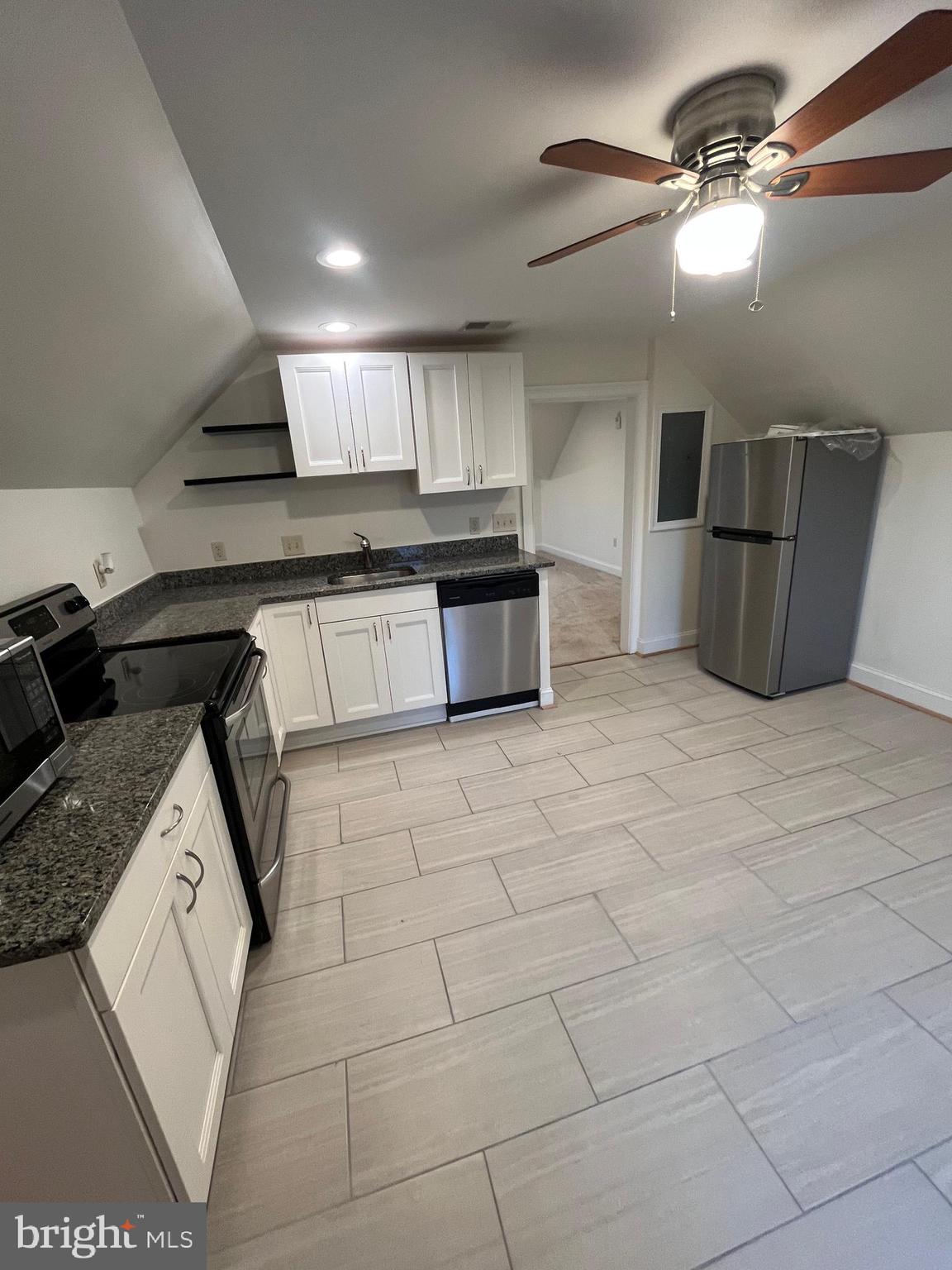 DEL RAY - Residential Lease