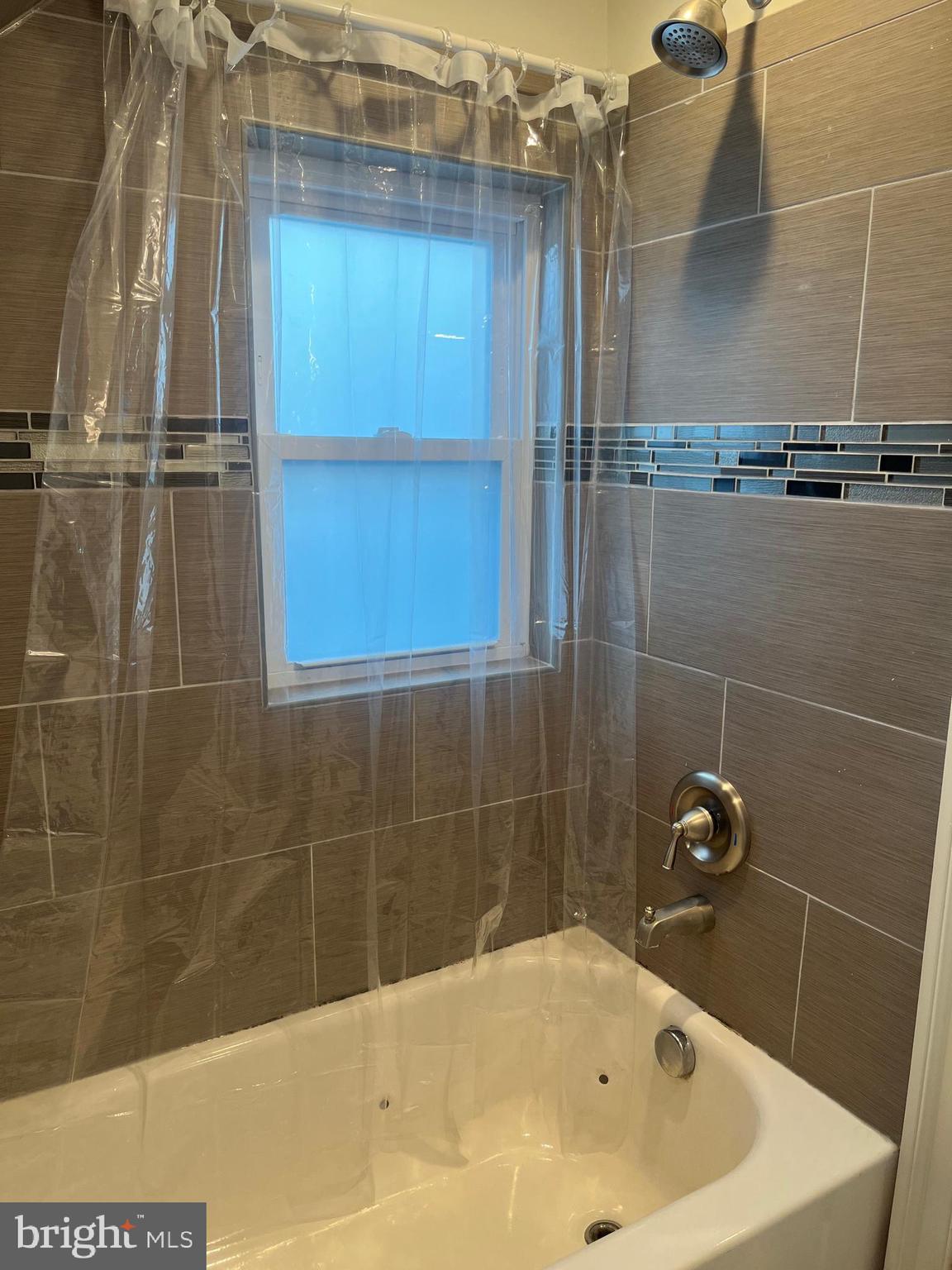 DEL RAY - Residential Lease