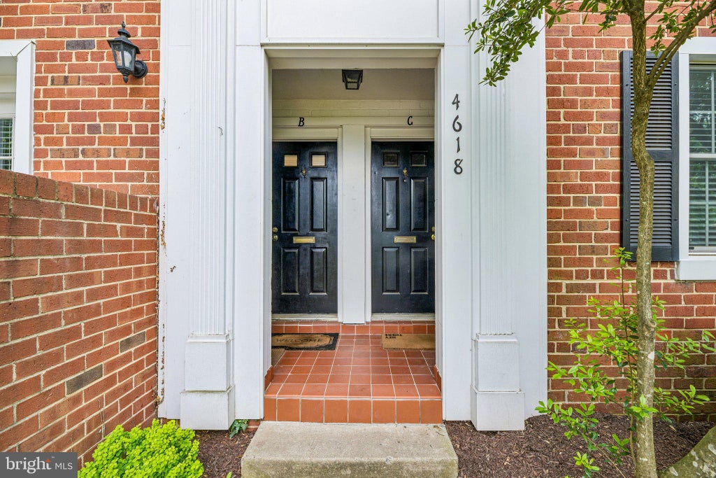 Photo of 4618 - B 28th Road S #B, ARLINGTON, VA 22206 (MLS # VAAR2073924)