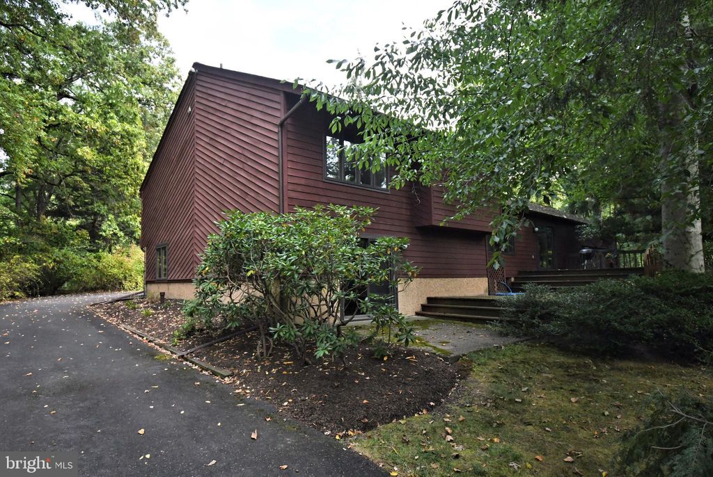 Photo of 179 Almshouse Road, DOYLESTOWN, PA 18901 (MLS # PABU2106076)