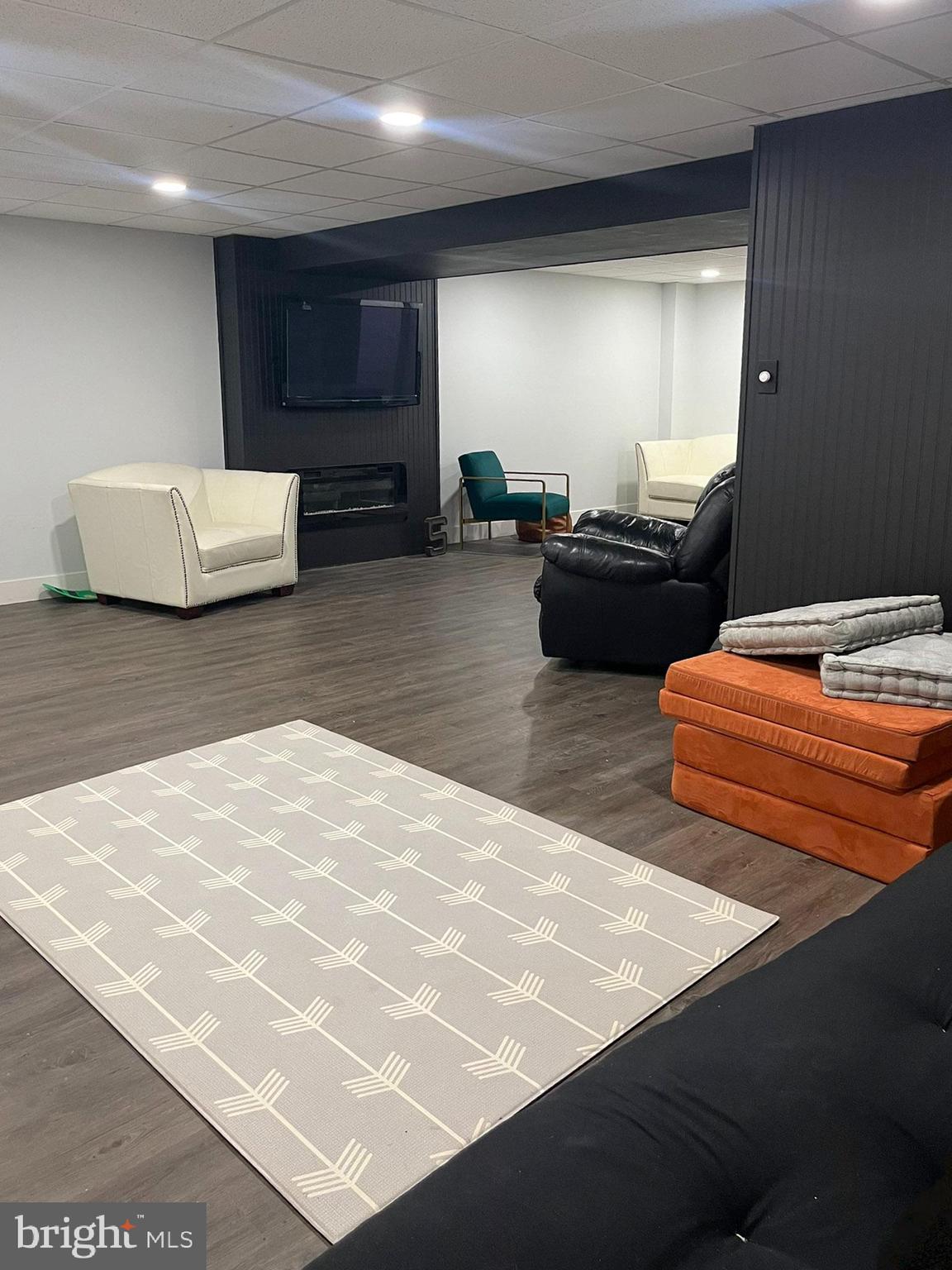 GABLE PARK WOODS - Residential