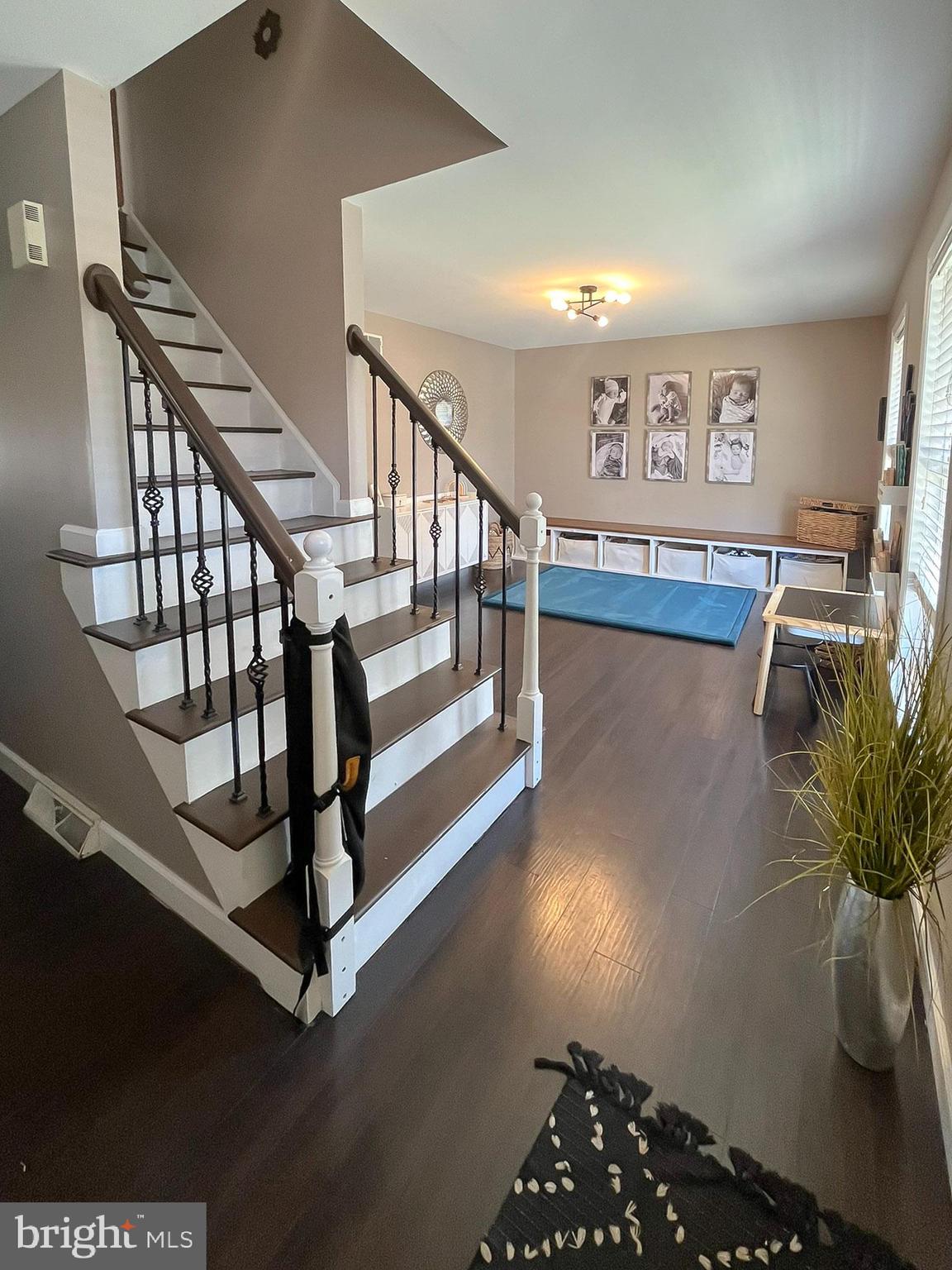 GABLE PARK WOODS - Residential