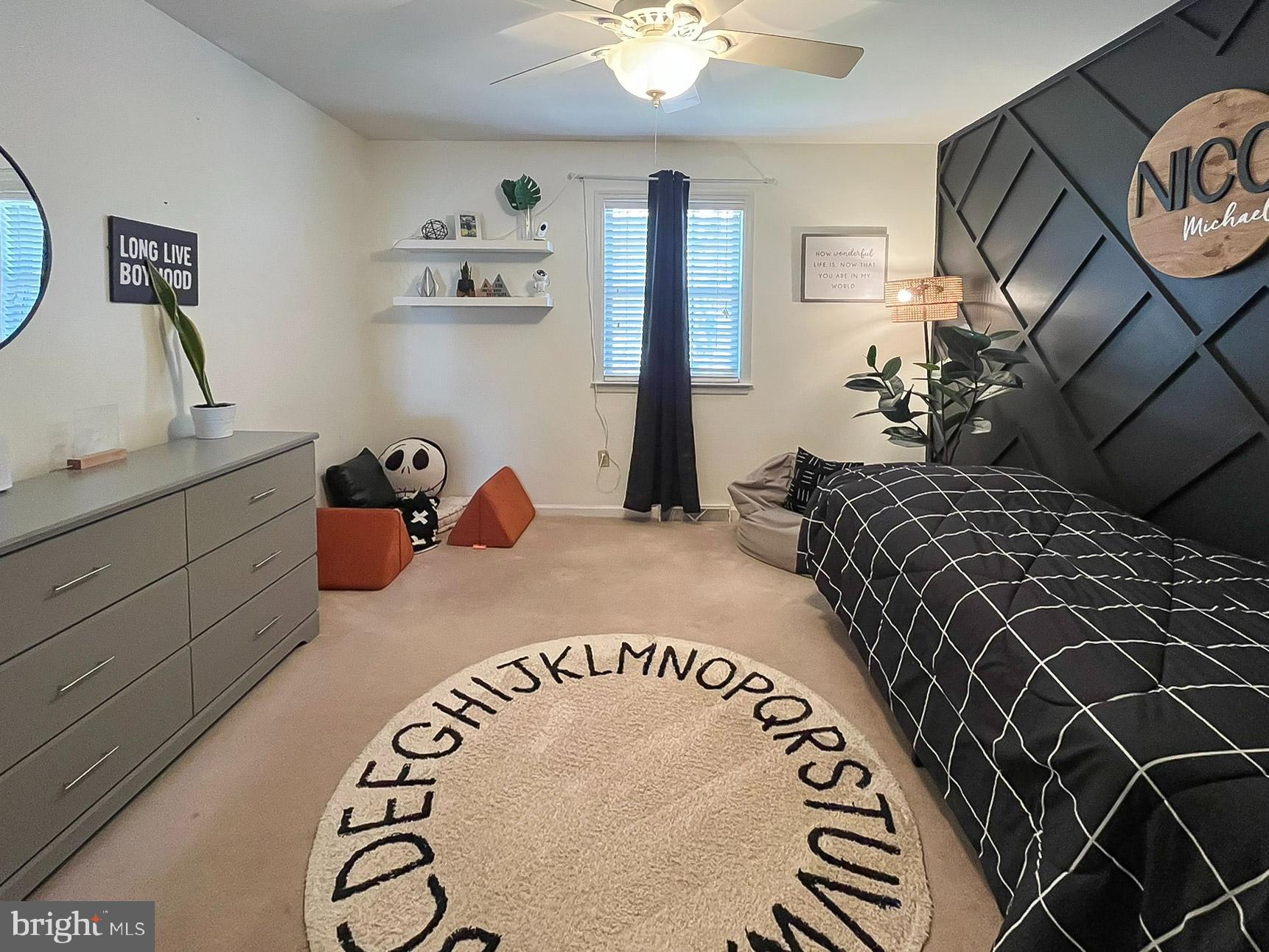 GABLE PARK WOODS - Residential