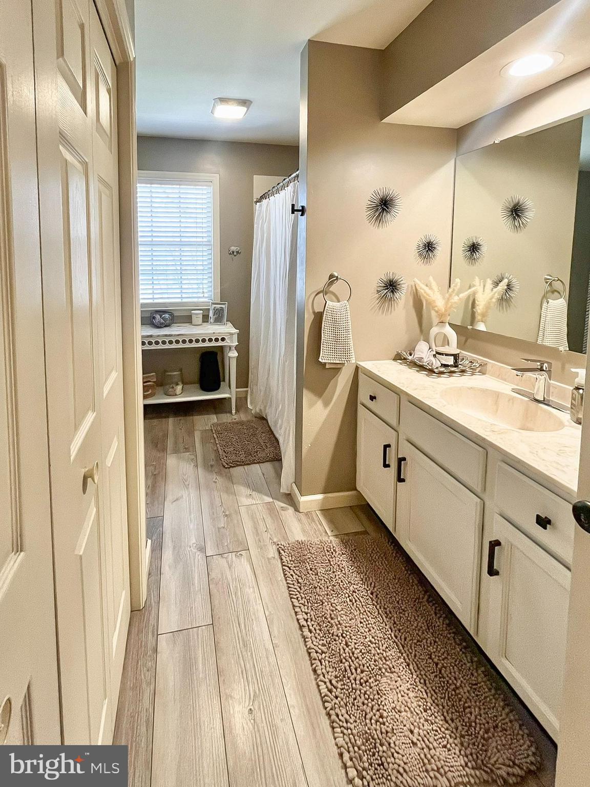 GABLE PARK WOODS - Residential