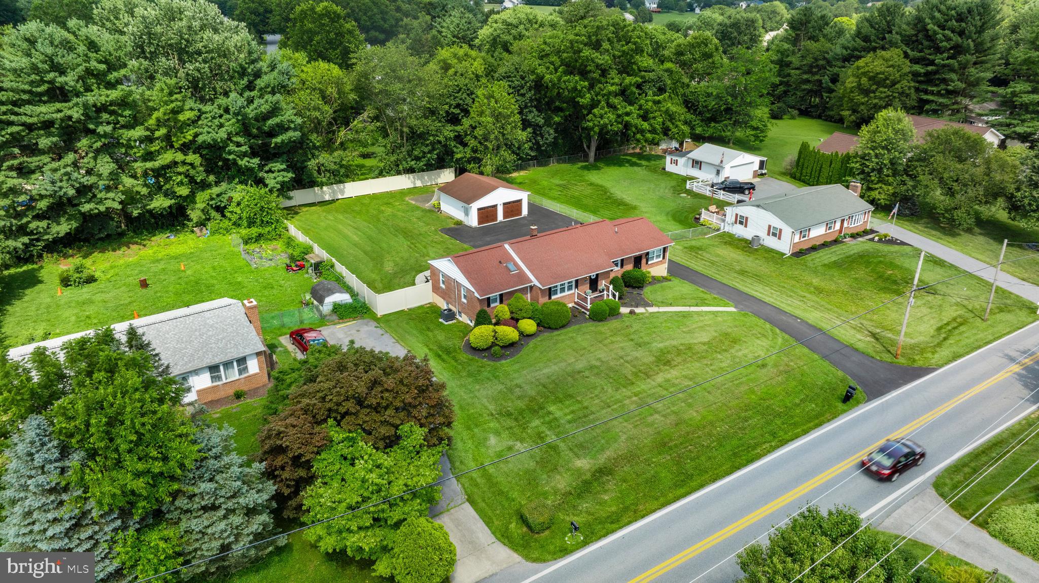 1724 DEER PARK ROAD