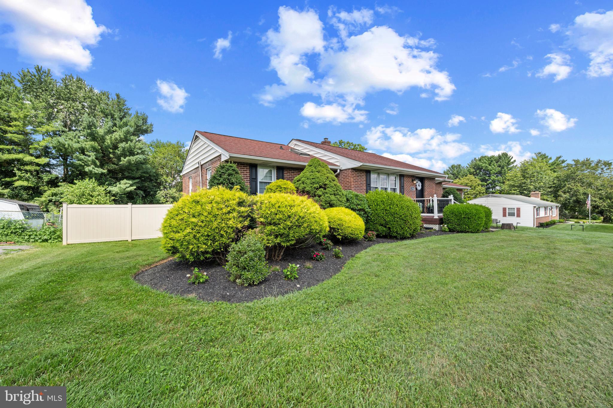 1724 DEER PARK ROAD