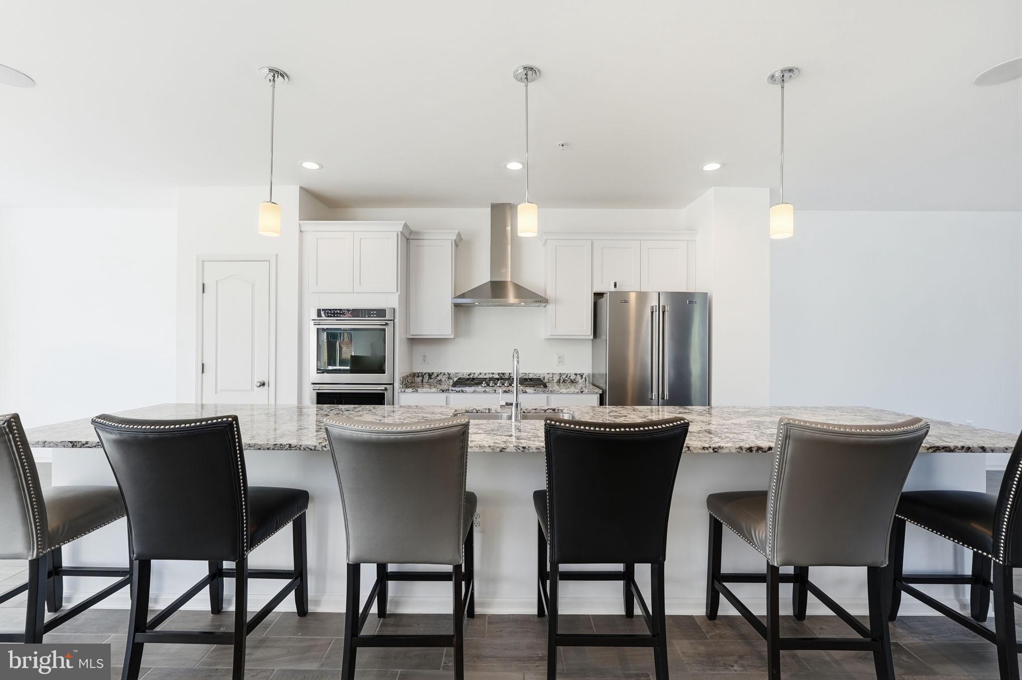 2818 MEDSTEAD LANE