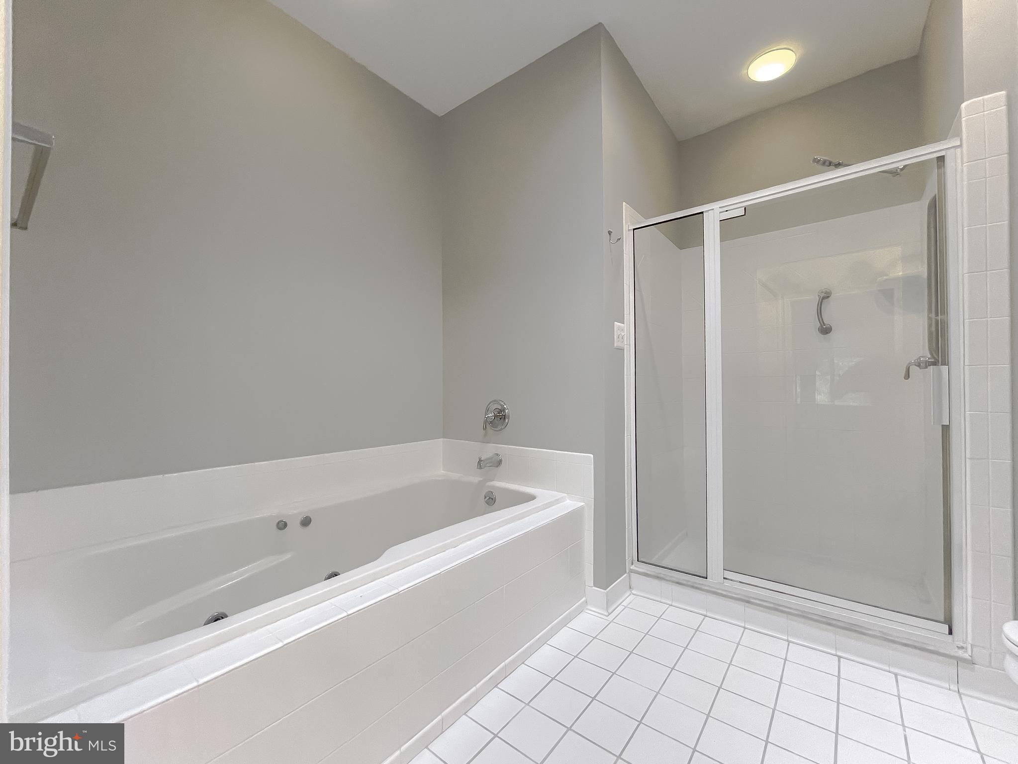 POTOMAC BEACH - Residential Lease