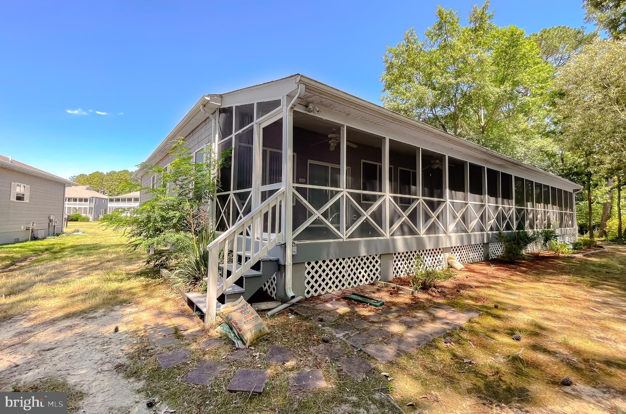 POTOMAC BEACH - Residential Lease