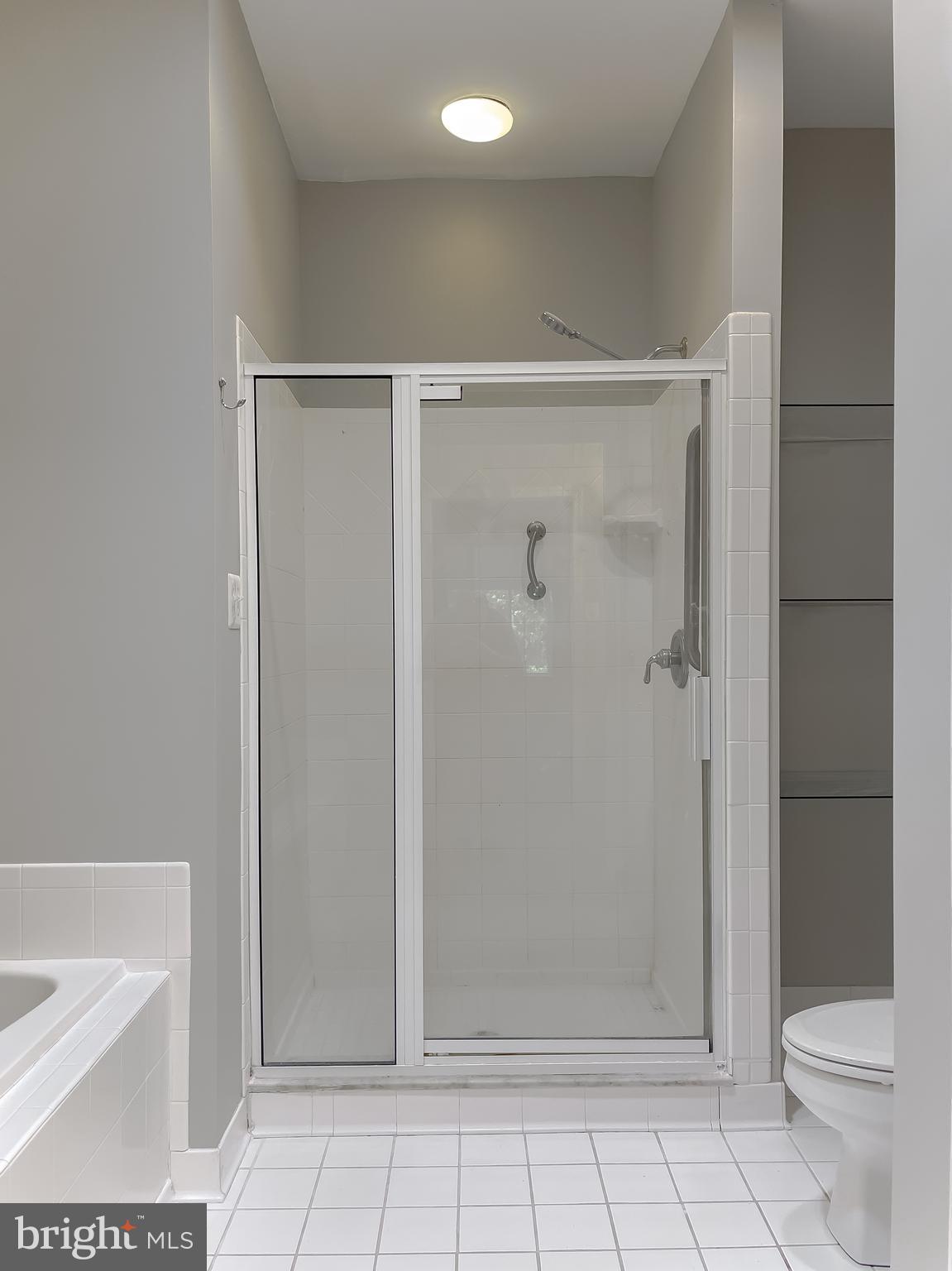 POTOMAC BEACH - Residential Lease