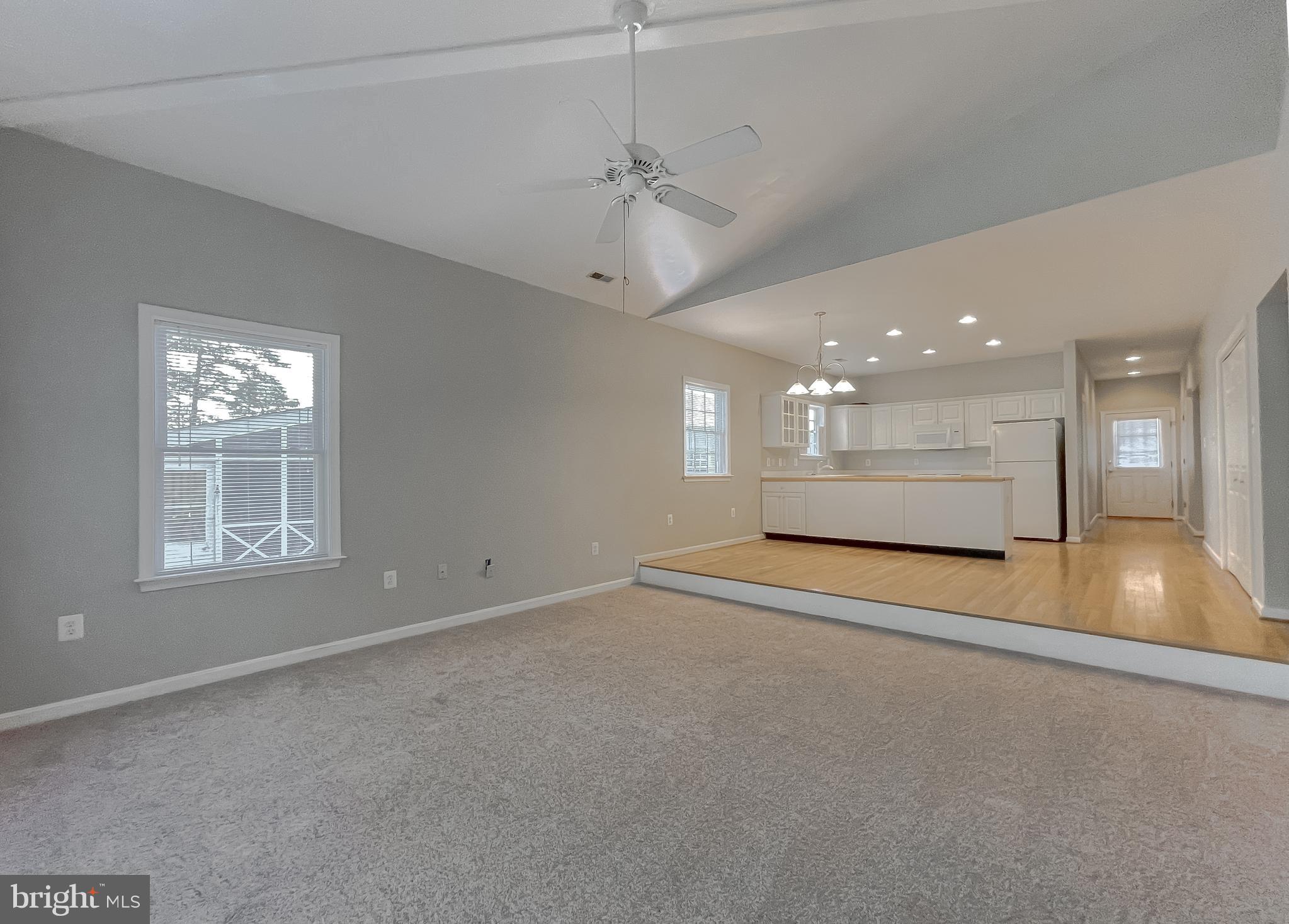 POTOMAC BEACH - Residential Lease