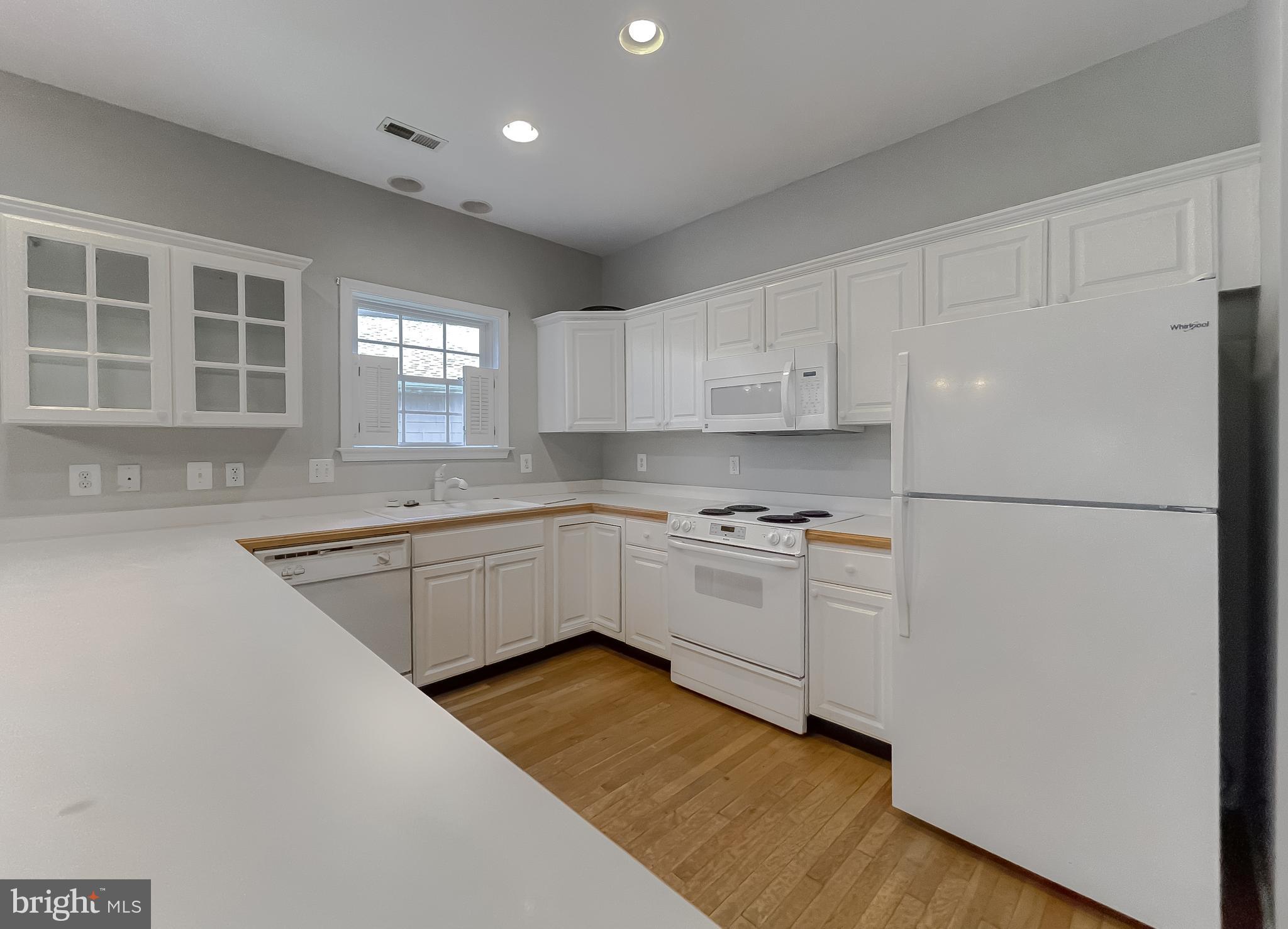 POTOMAC BEACH - Residential Lease