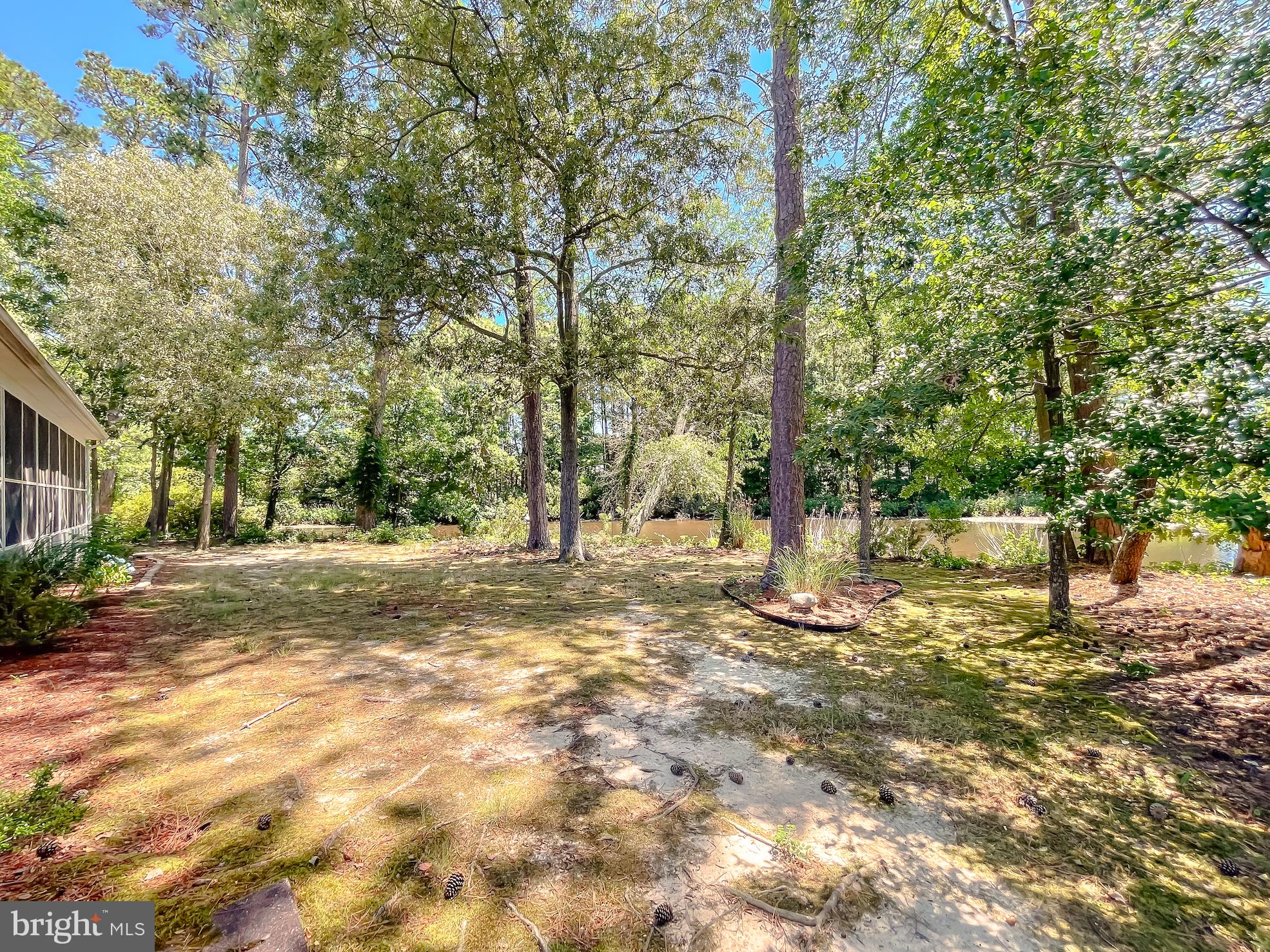 POTOMAC BEACH - Residential Lease